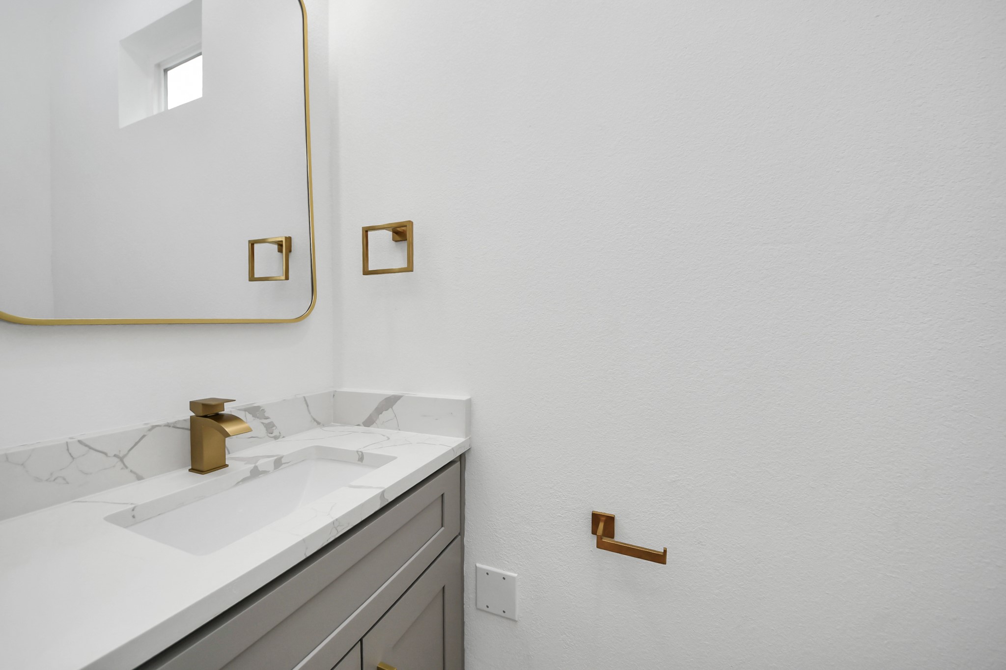 8601 Amadwe Street B Property Photo 19