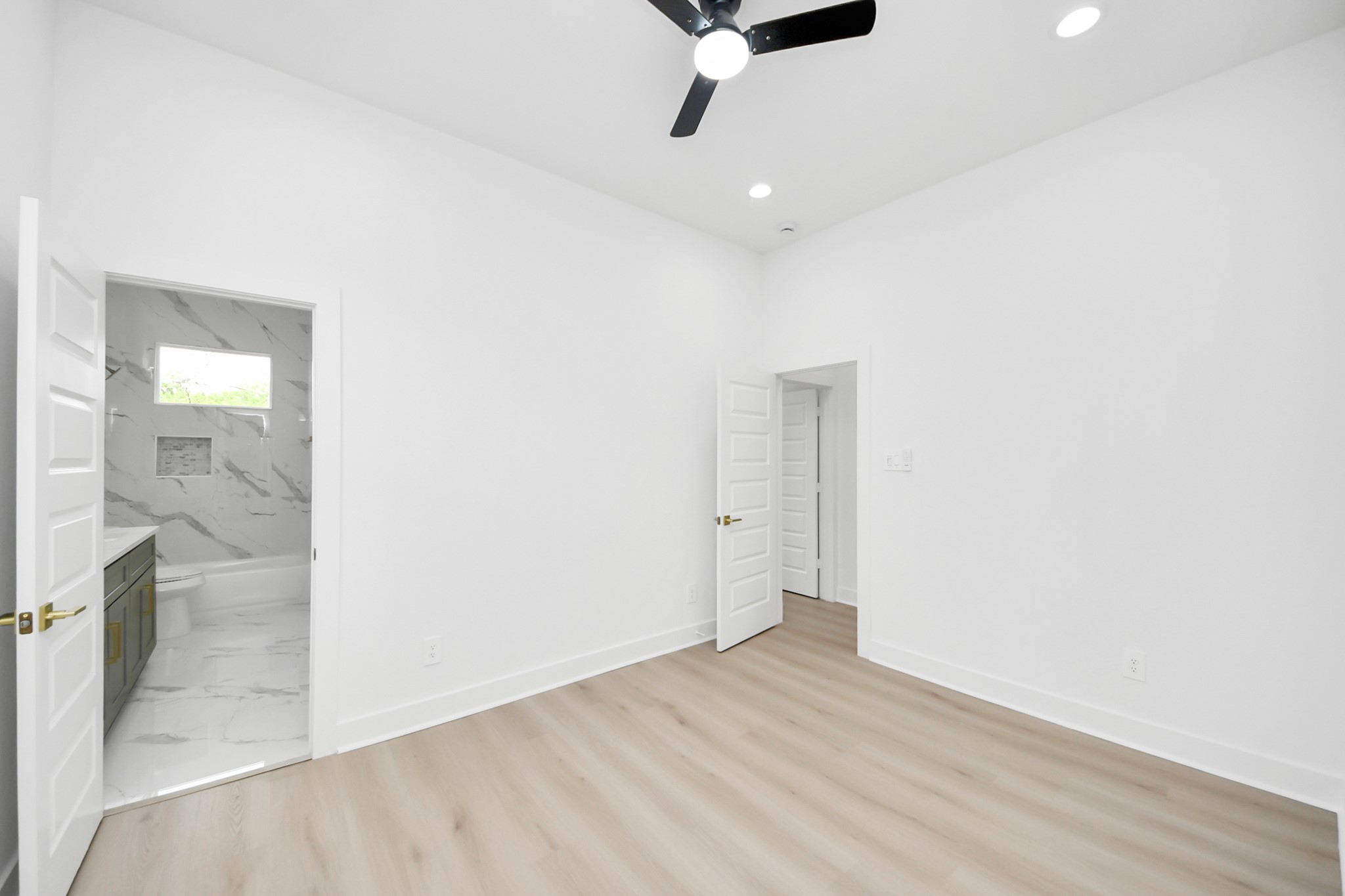 8601 Amadwe Street B Property Photo 32