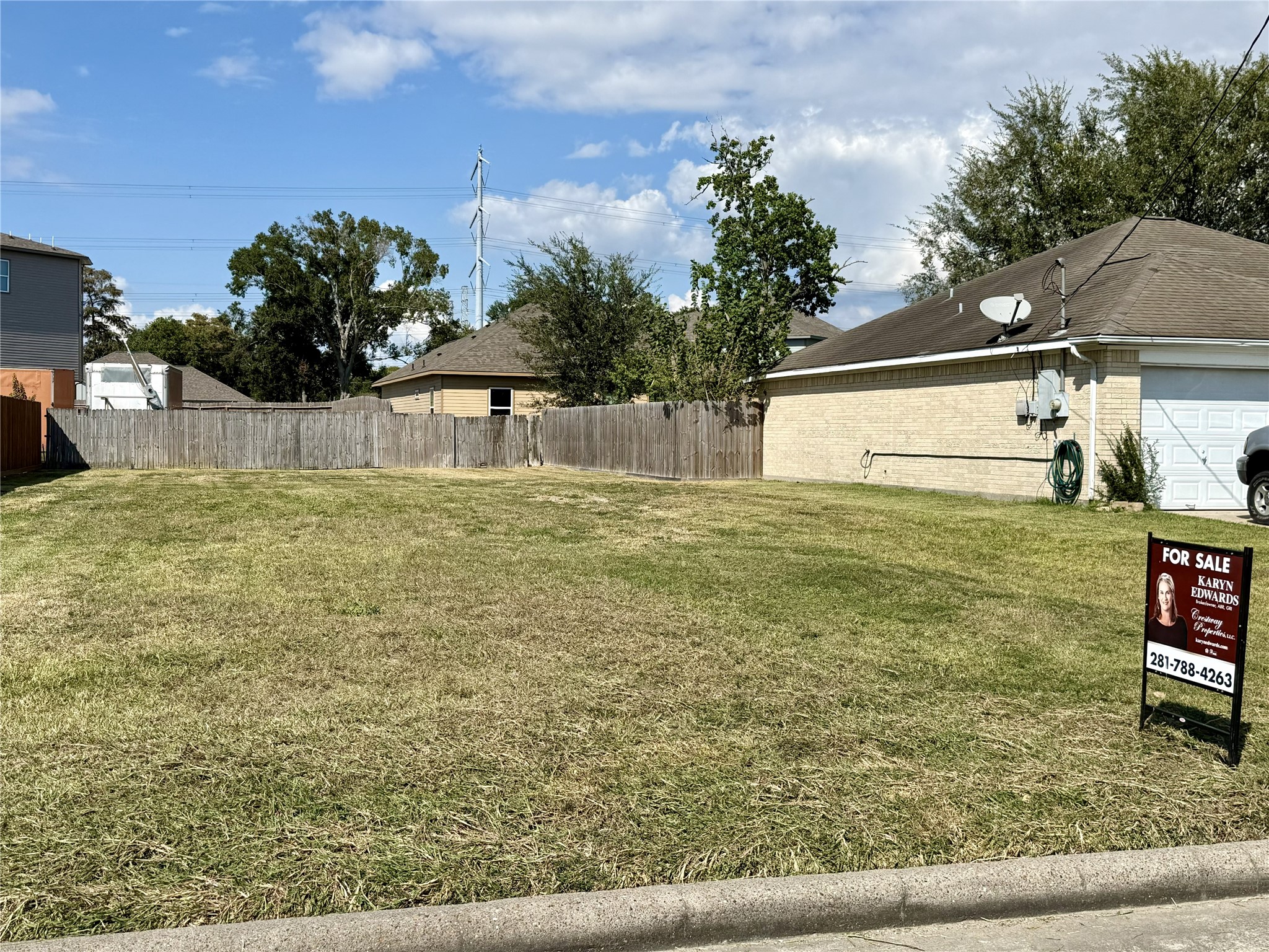 209 Dixie Drive Property Photo 4