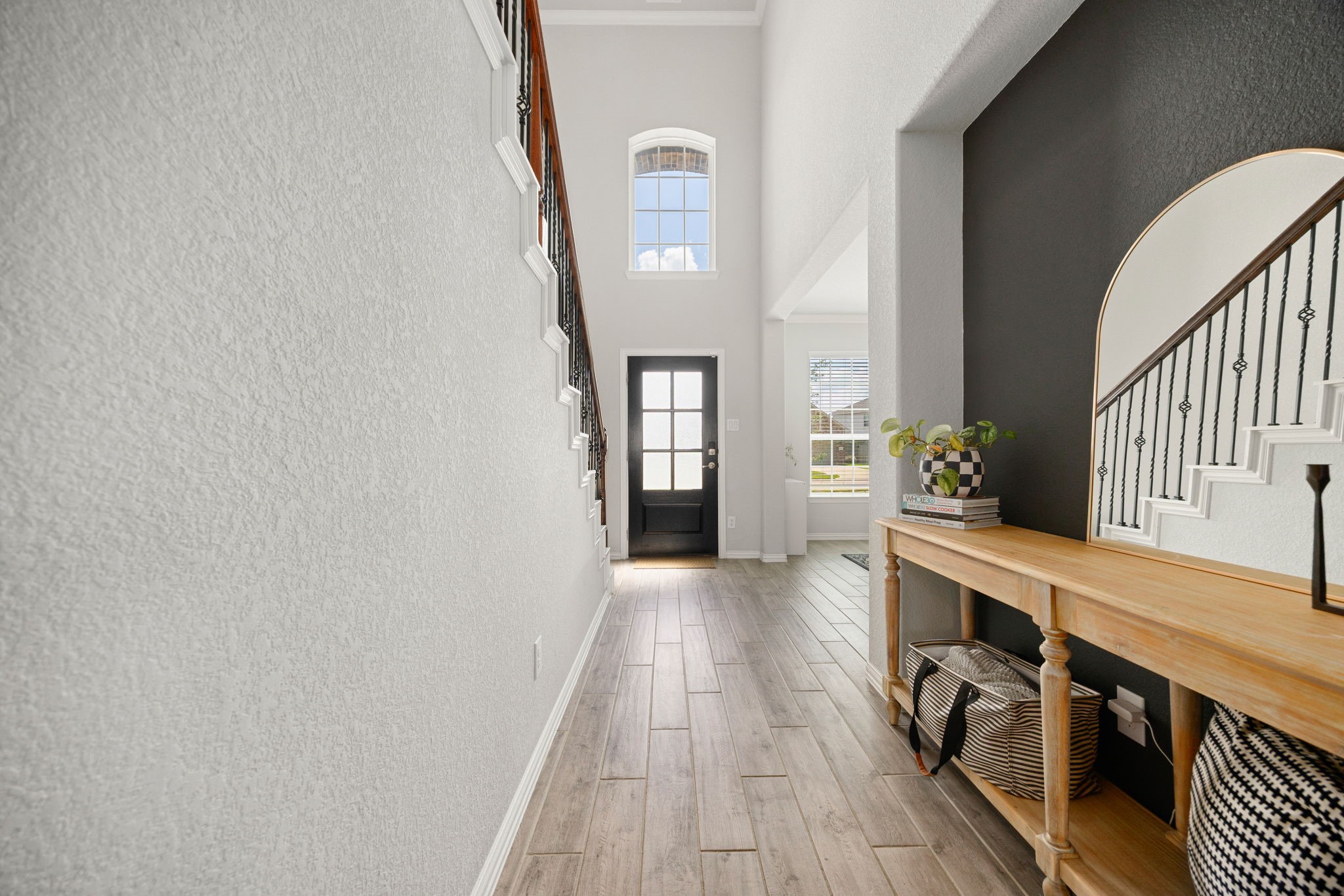 30230 Cascading Brook Way Property Photo 4