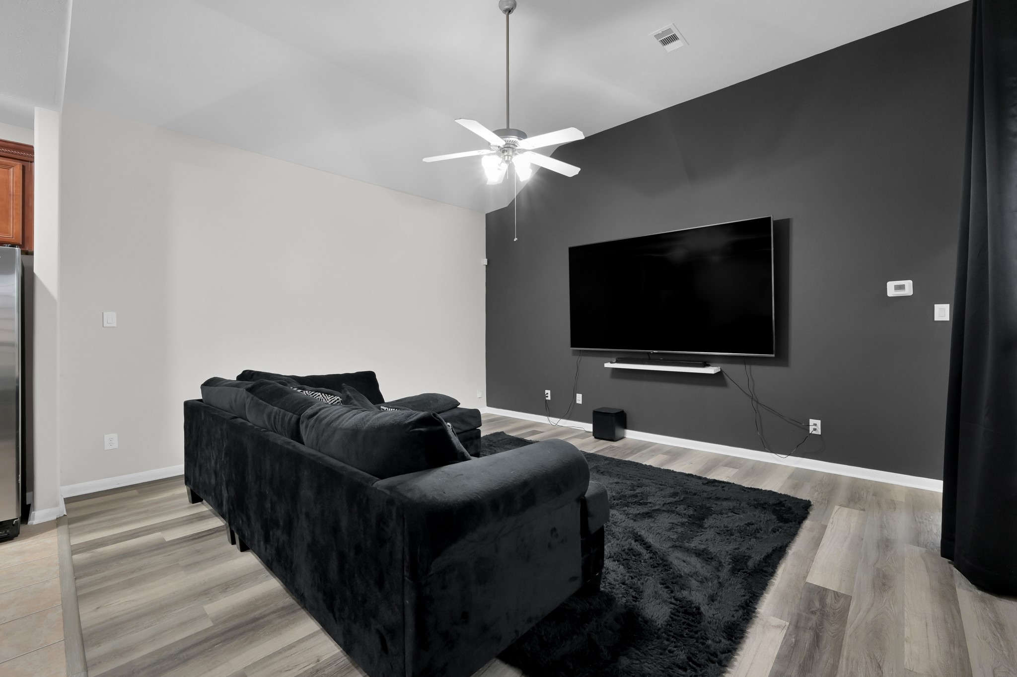 3607 Cedar Flats Lane Property Photo 5