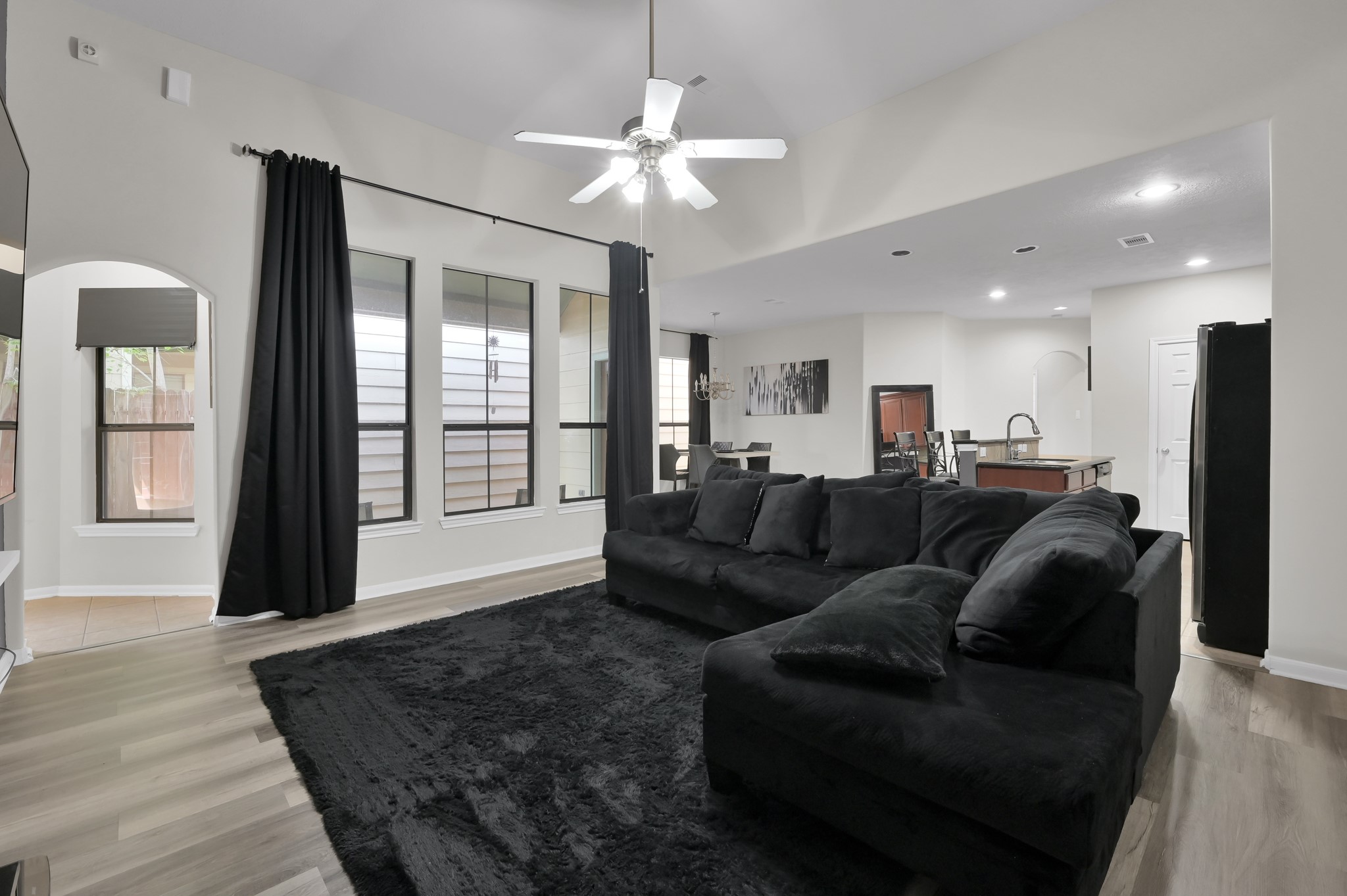 3607 Cedar Flats Lane Property Photo 6