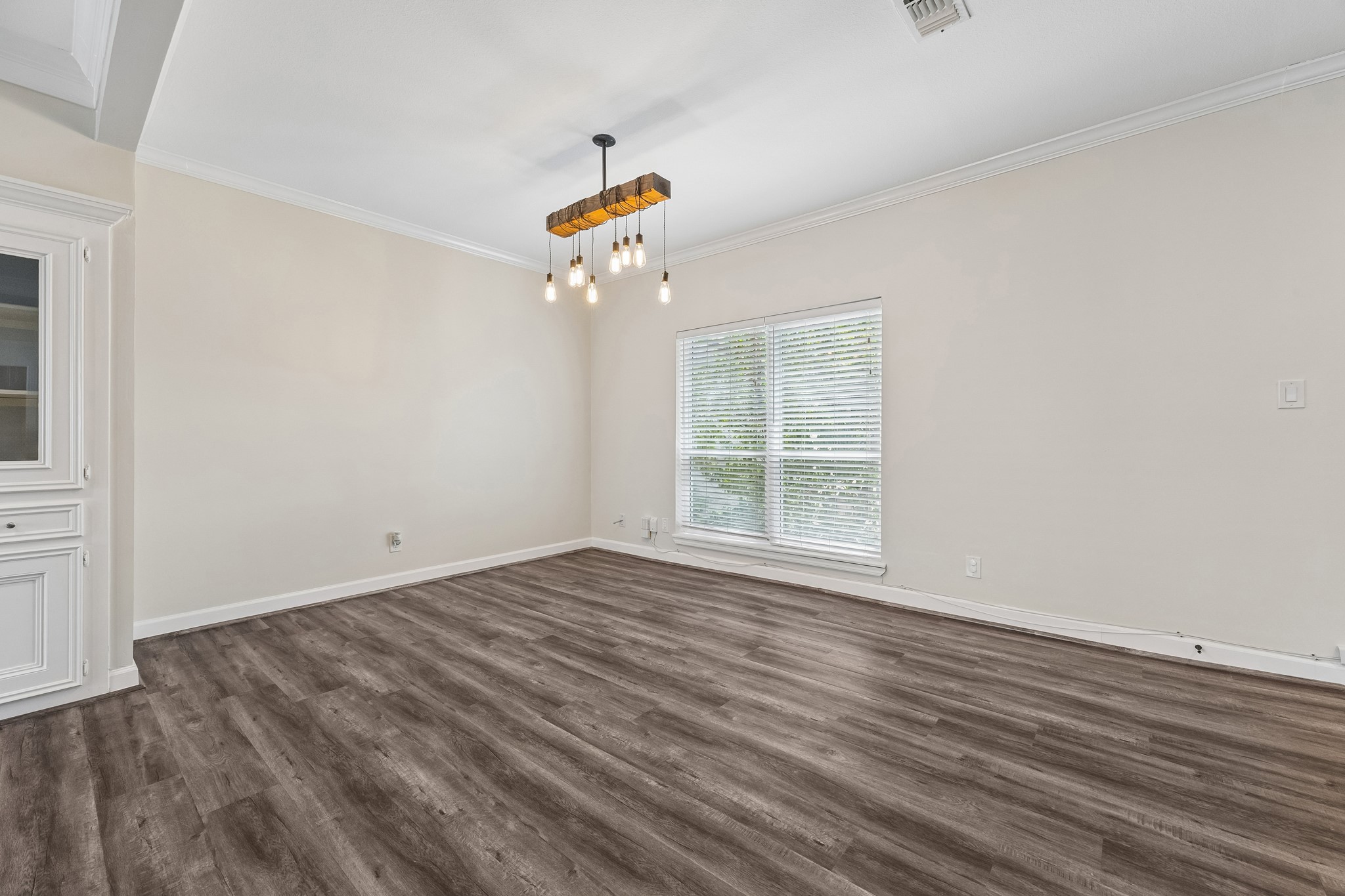 1017 Nantucket Drive A Property Photo 6