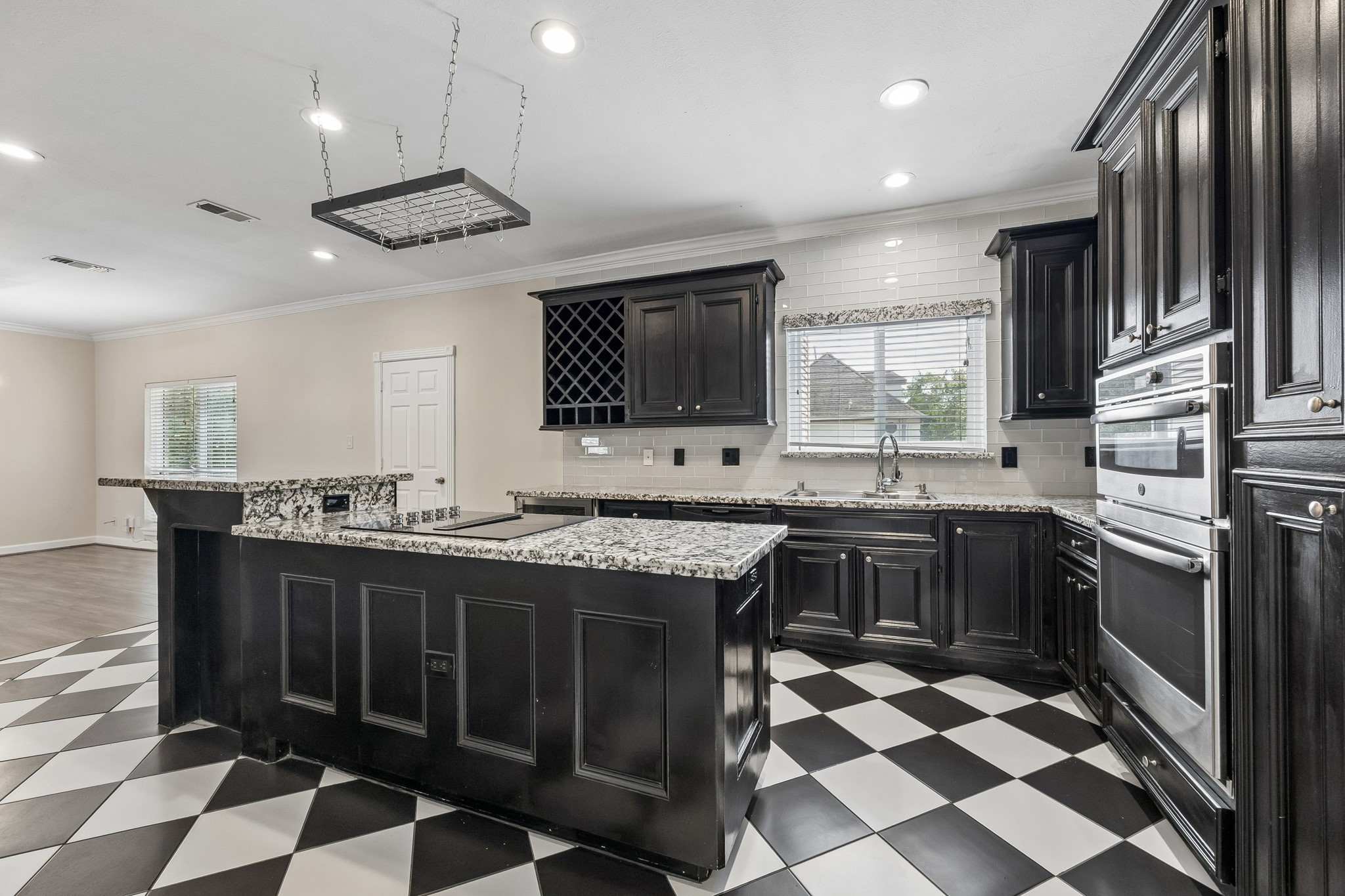 1017 Nantucket Drive A Property Photo 10