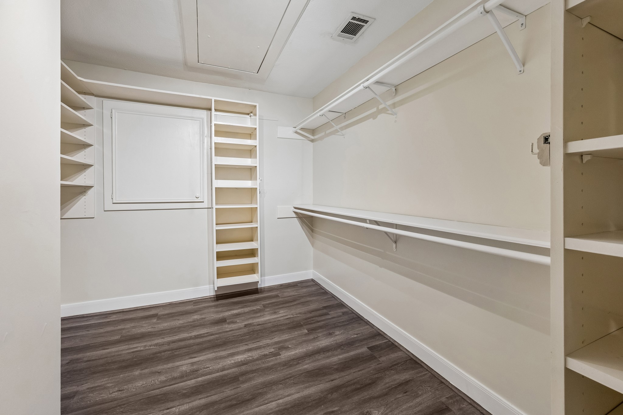 1017 Nantucket Drive A Property Photo 14