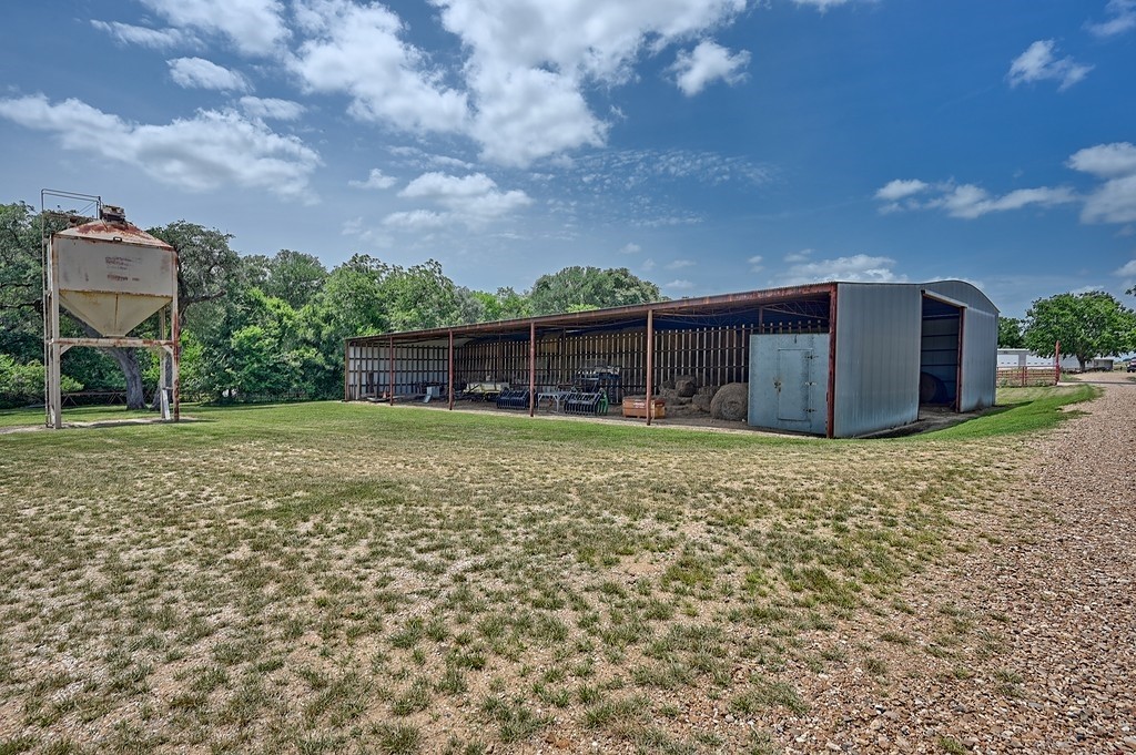 10398 Adamcik Road Property Photo 24