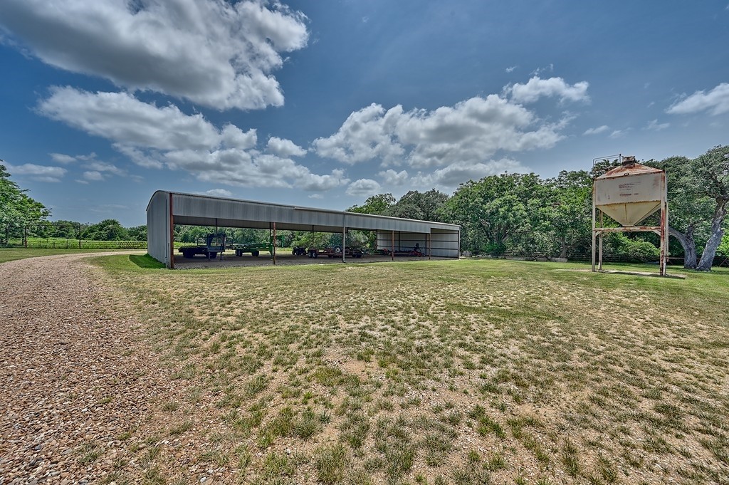 10398 Adamcik Road Property Photo 25