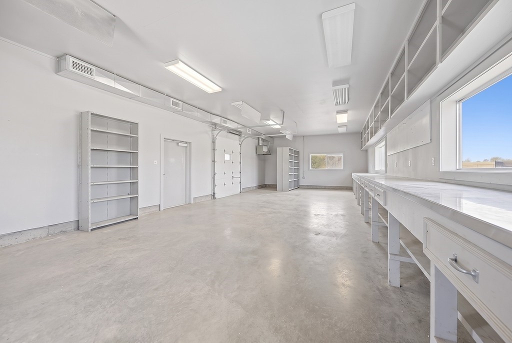 10398 Adamcik Road Property Photo 27