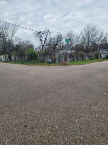 4515 Hull Street Property Photo 8