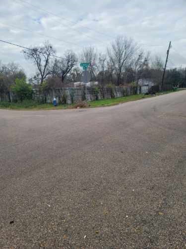 4515 Hull Street Property Photo 10