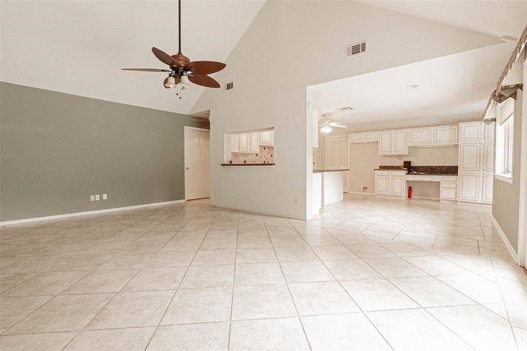 13103 Rincon Drive Property Photo 9