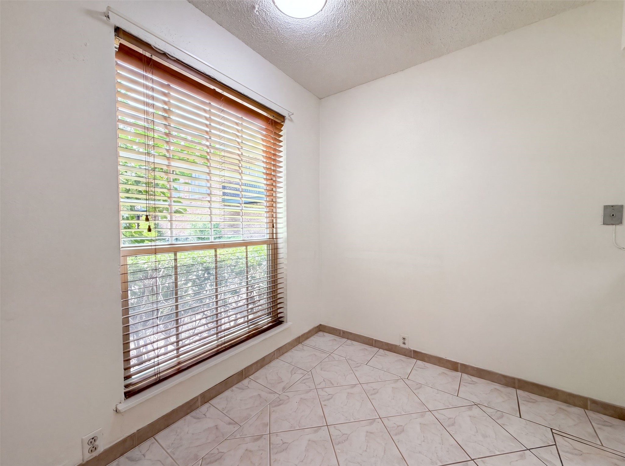 2503 Mccue Road 5 Property Photo 11