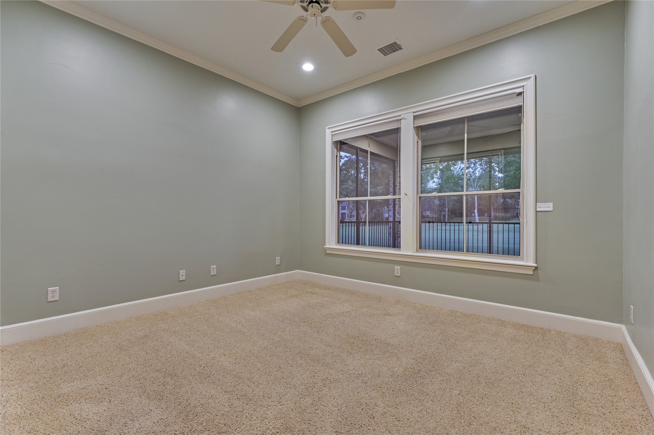 102 Winthrop Harbor S Property Photo 43