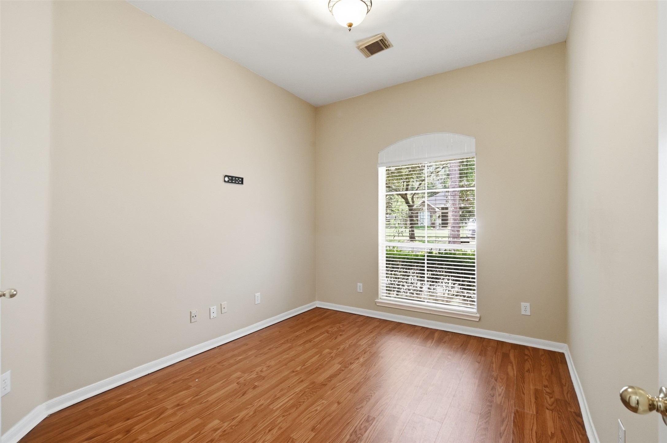 14015 Crown Glen Court Property Photo 33