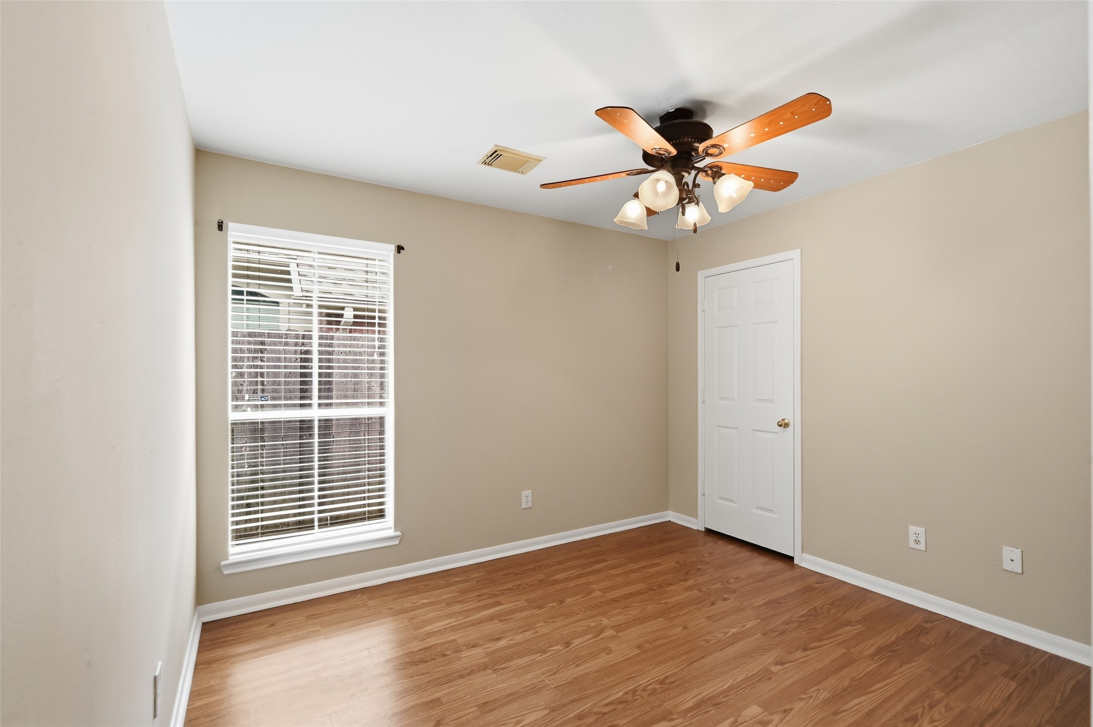 14015 Crown Glen Court Property Photo 35