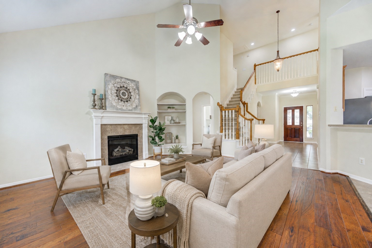 7811 Ravens Point Drive Property Photo 2