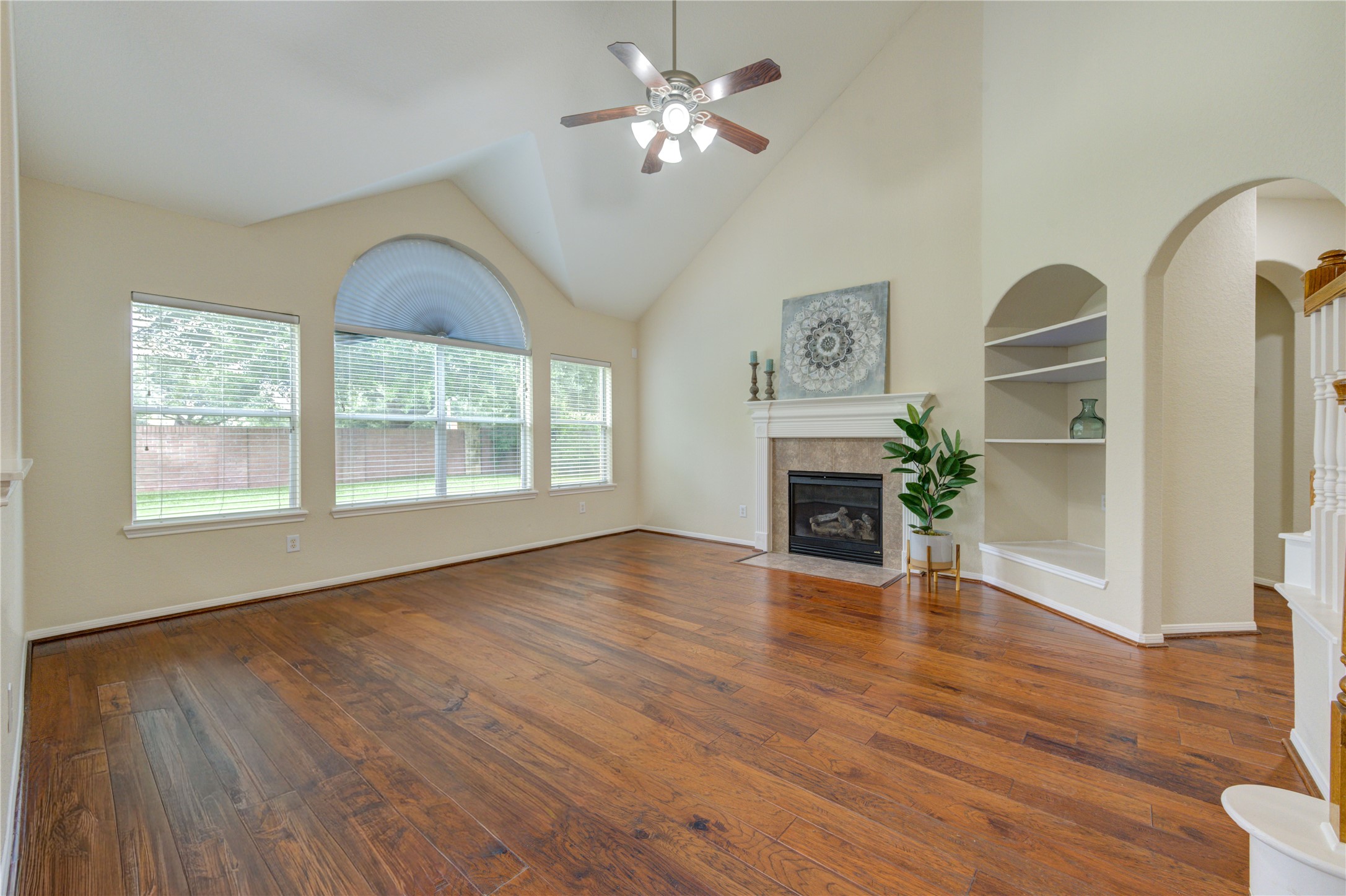 7811 Ravens Point Drive Property Photo 3