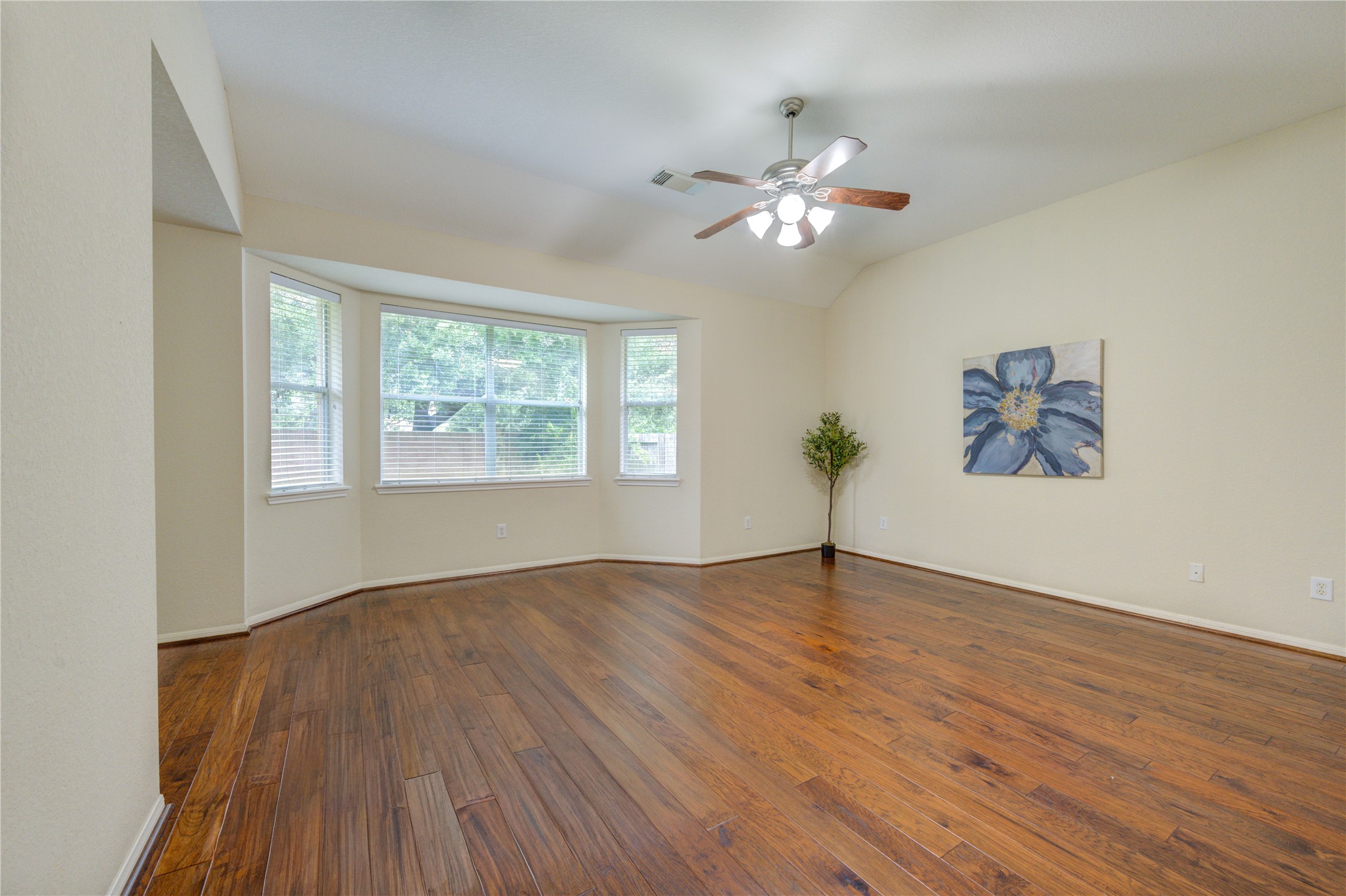 7811 Ravens Point Drive Property Photo 7