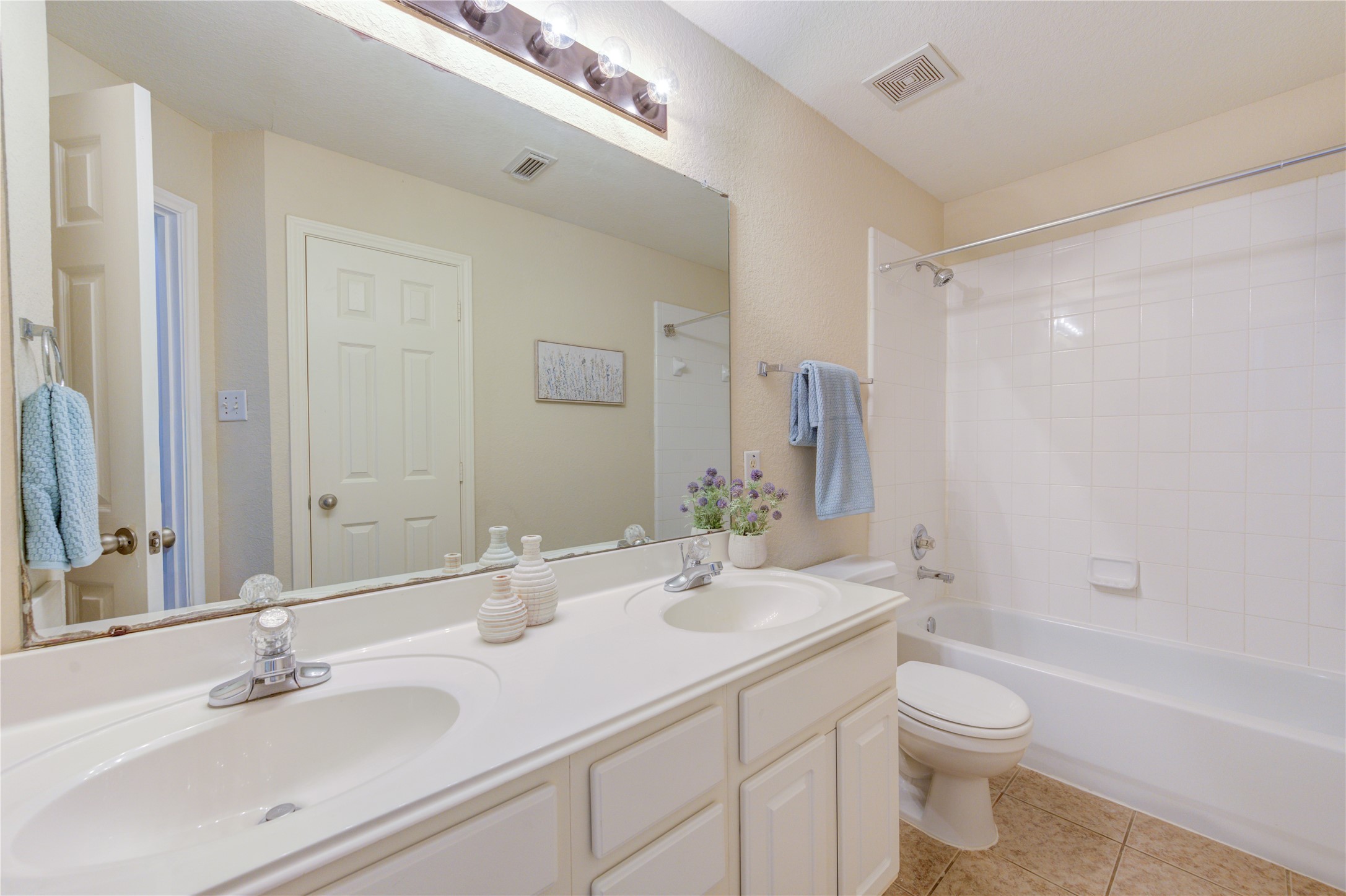 7811 Ravens Point Drive Property Photo 21