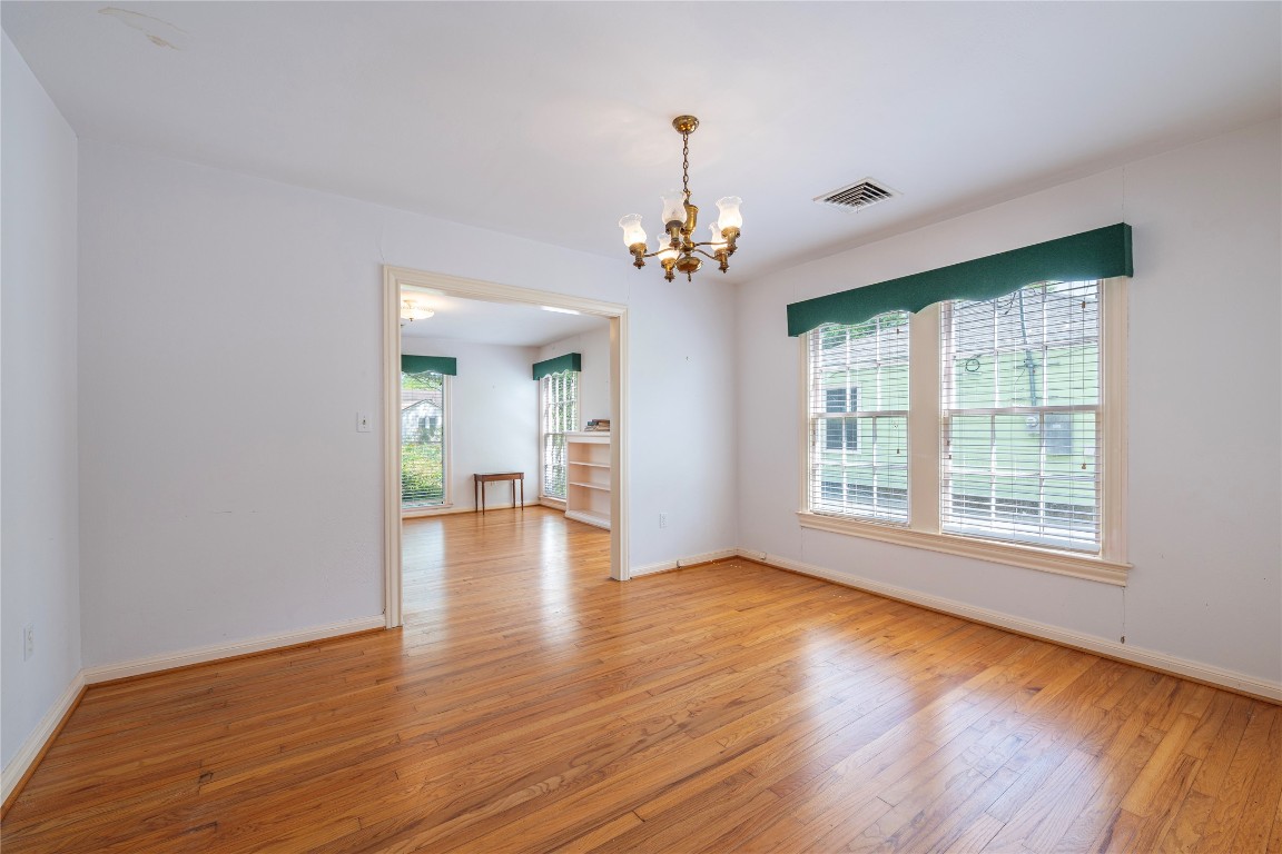 418 E Strand Street Property Photo 13