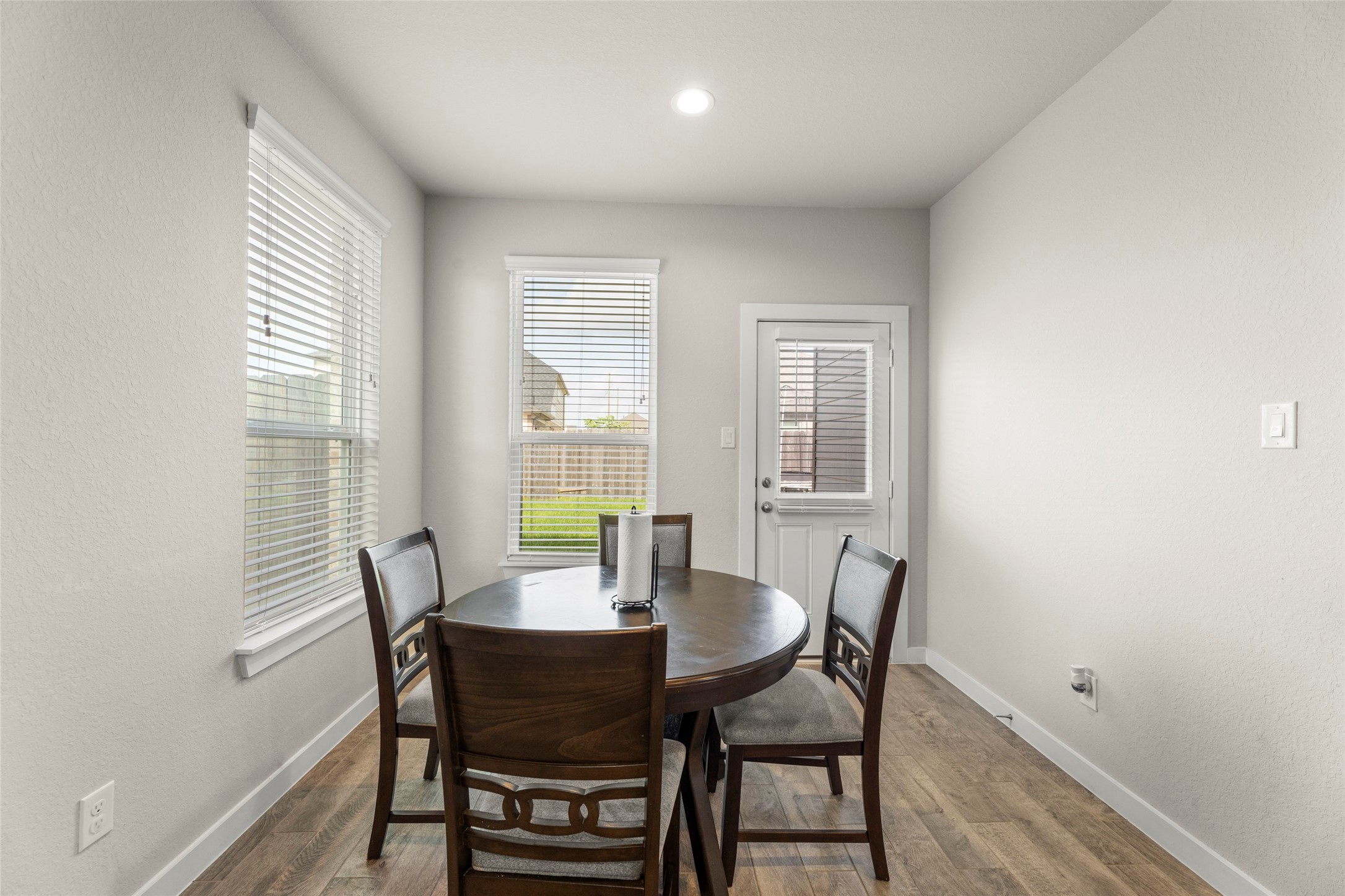 2927 Neem Tree Lane Property Photo 20