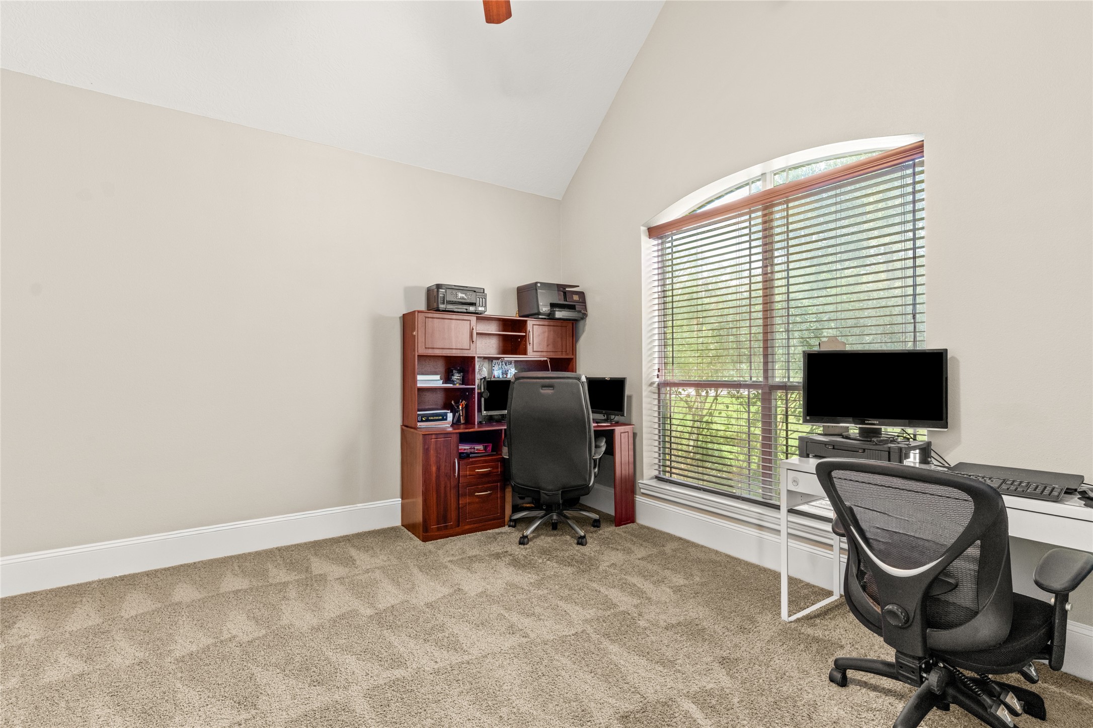 818 Commons Lake Edge Drive Property Photo 12
