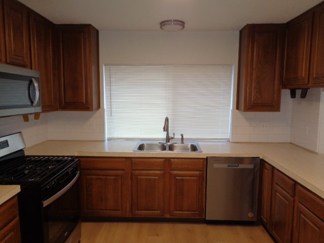 17631 Seven Pines Drive Property Photo 6