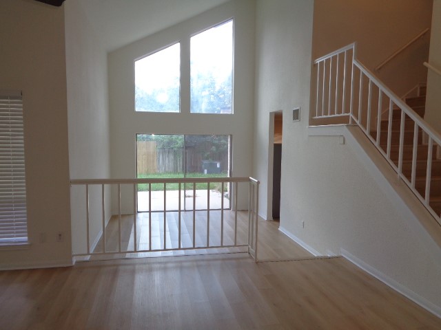 17631 Seven Pines Drive Property Photo 8