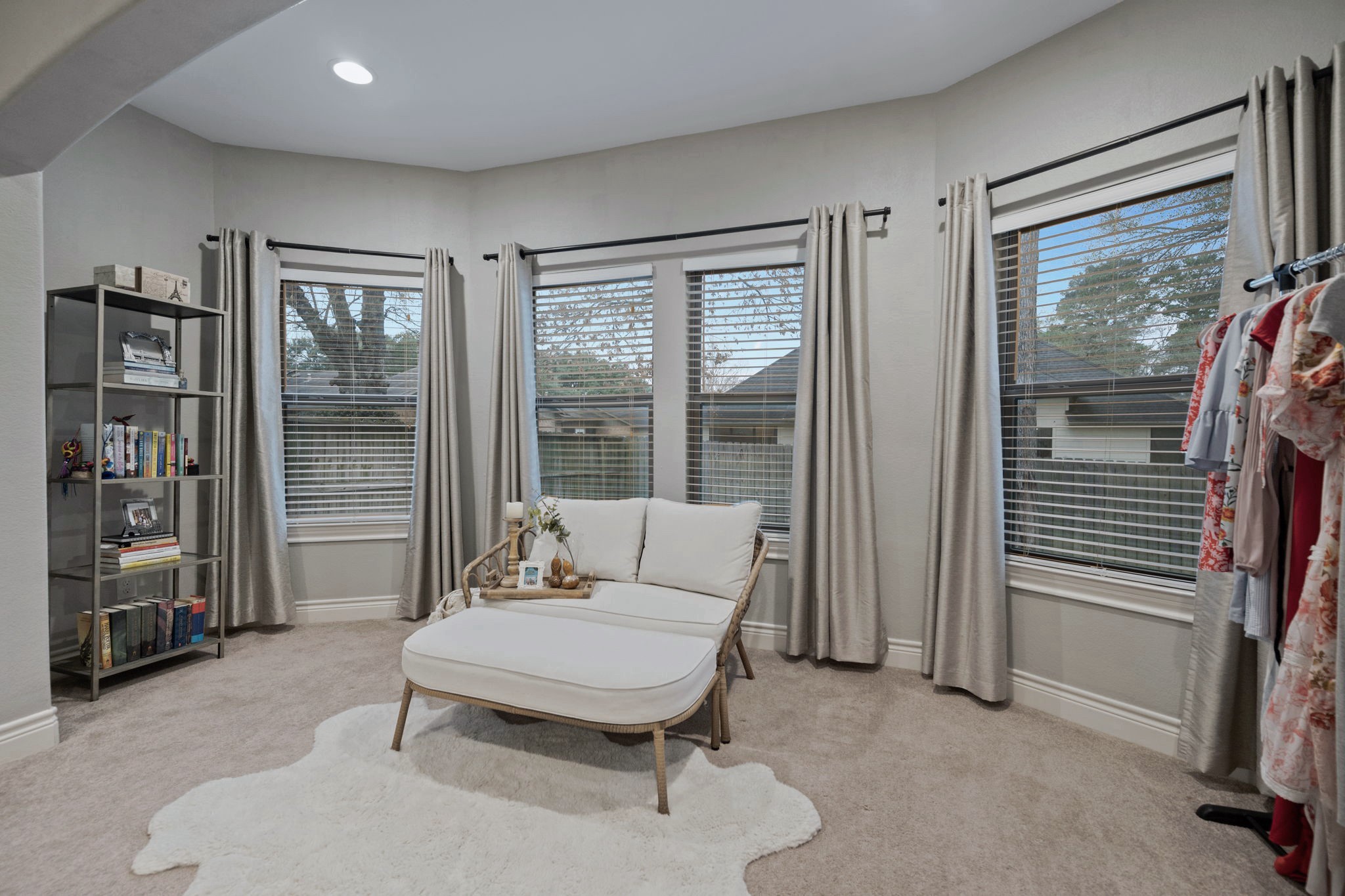 120 April Wind Drive E Property Photo 13