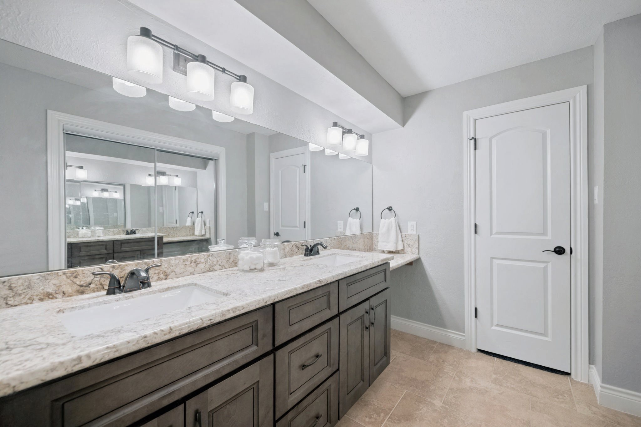 120 April Wind Drive E Property Photo 23