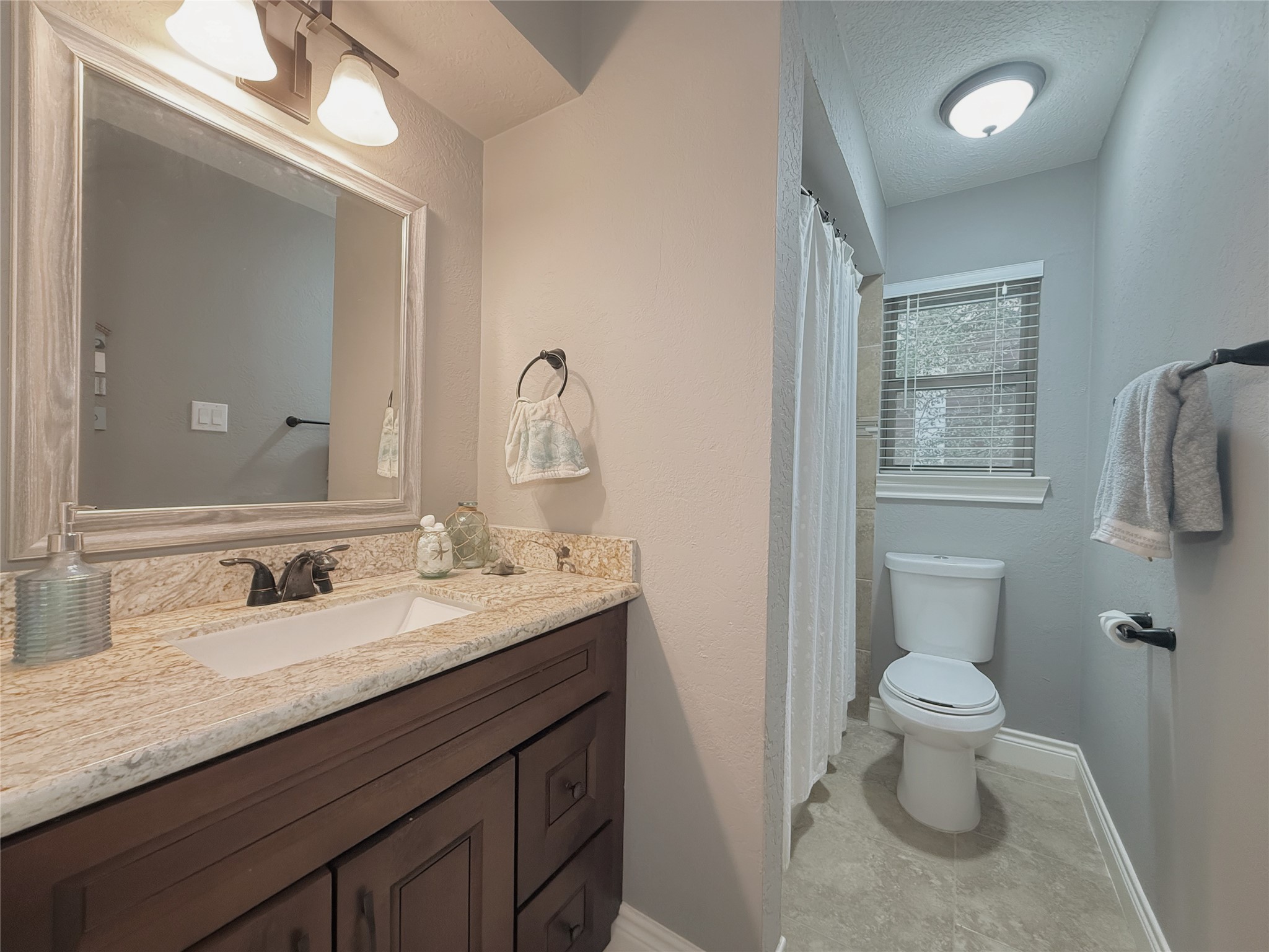 120 April Wind Drive E Property Photo 26