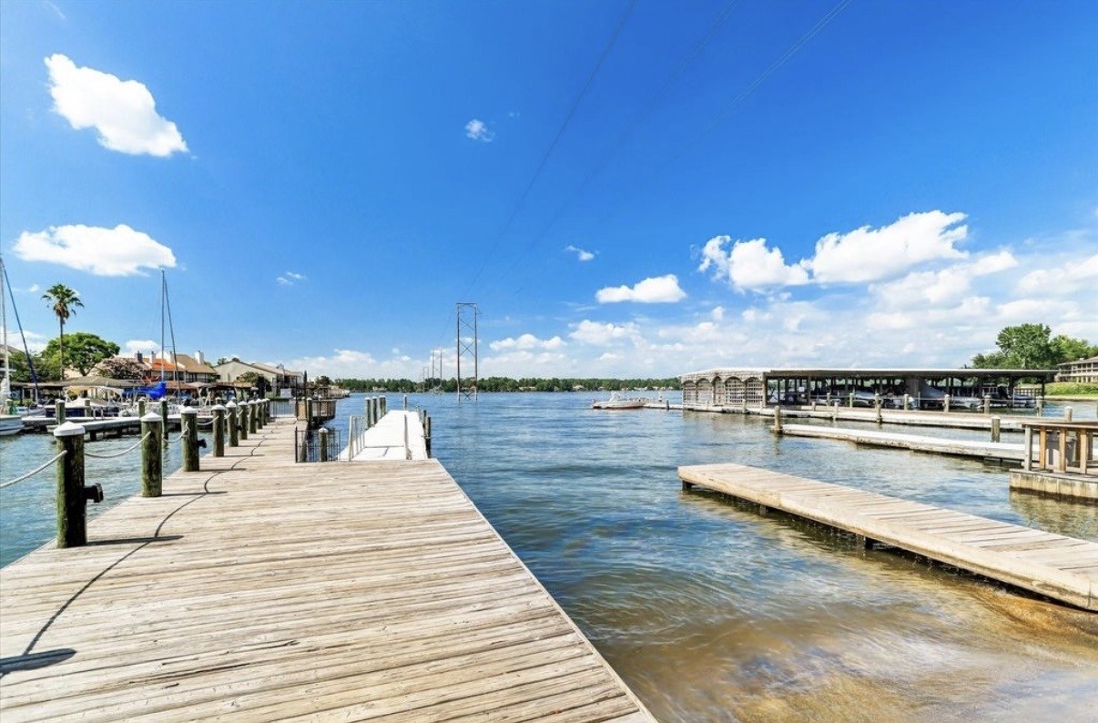 120 April Wind Drive E Property Photo 34
