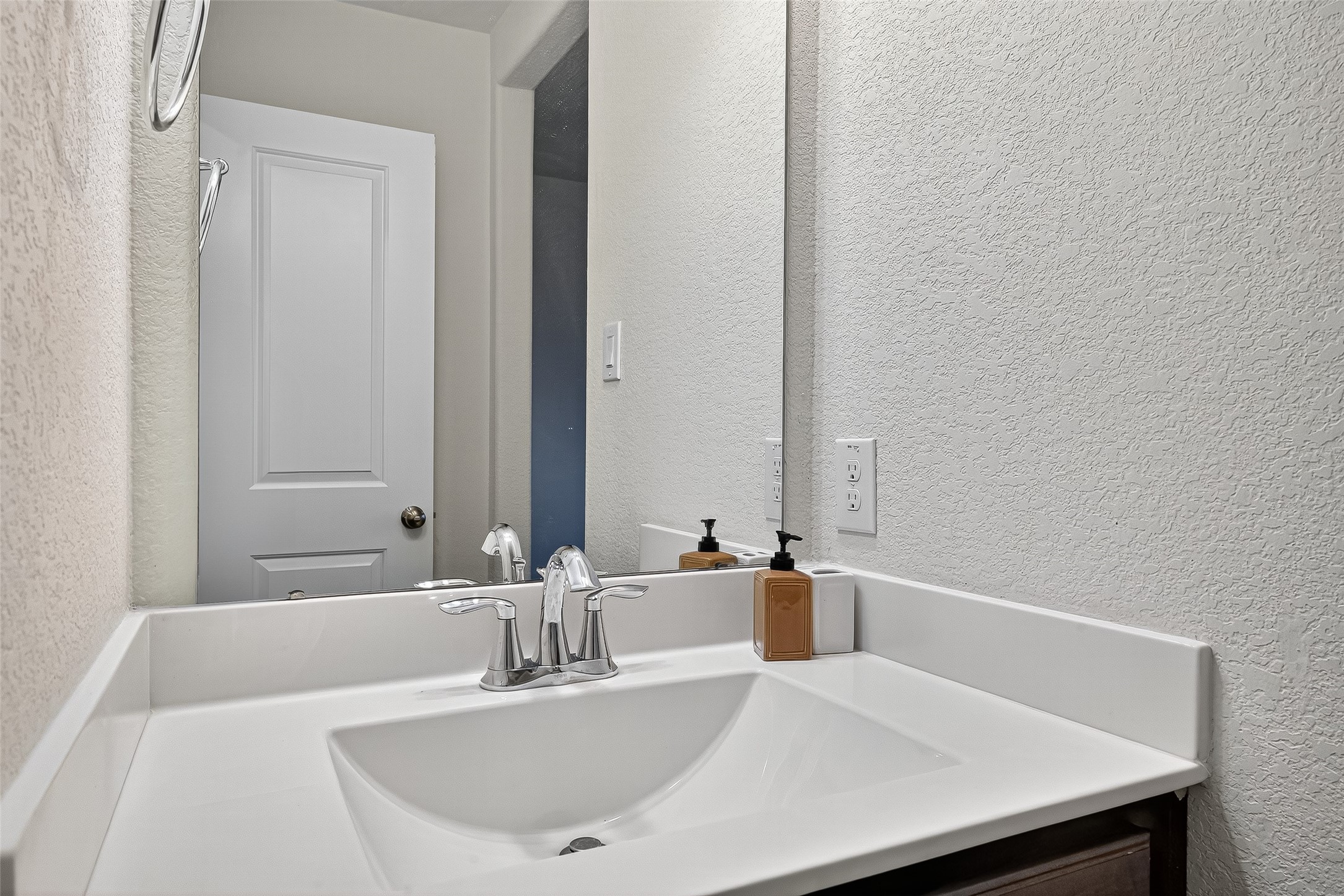 10519 Forfar Lane Property Photo 31