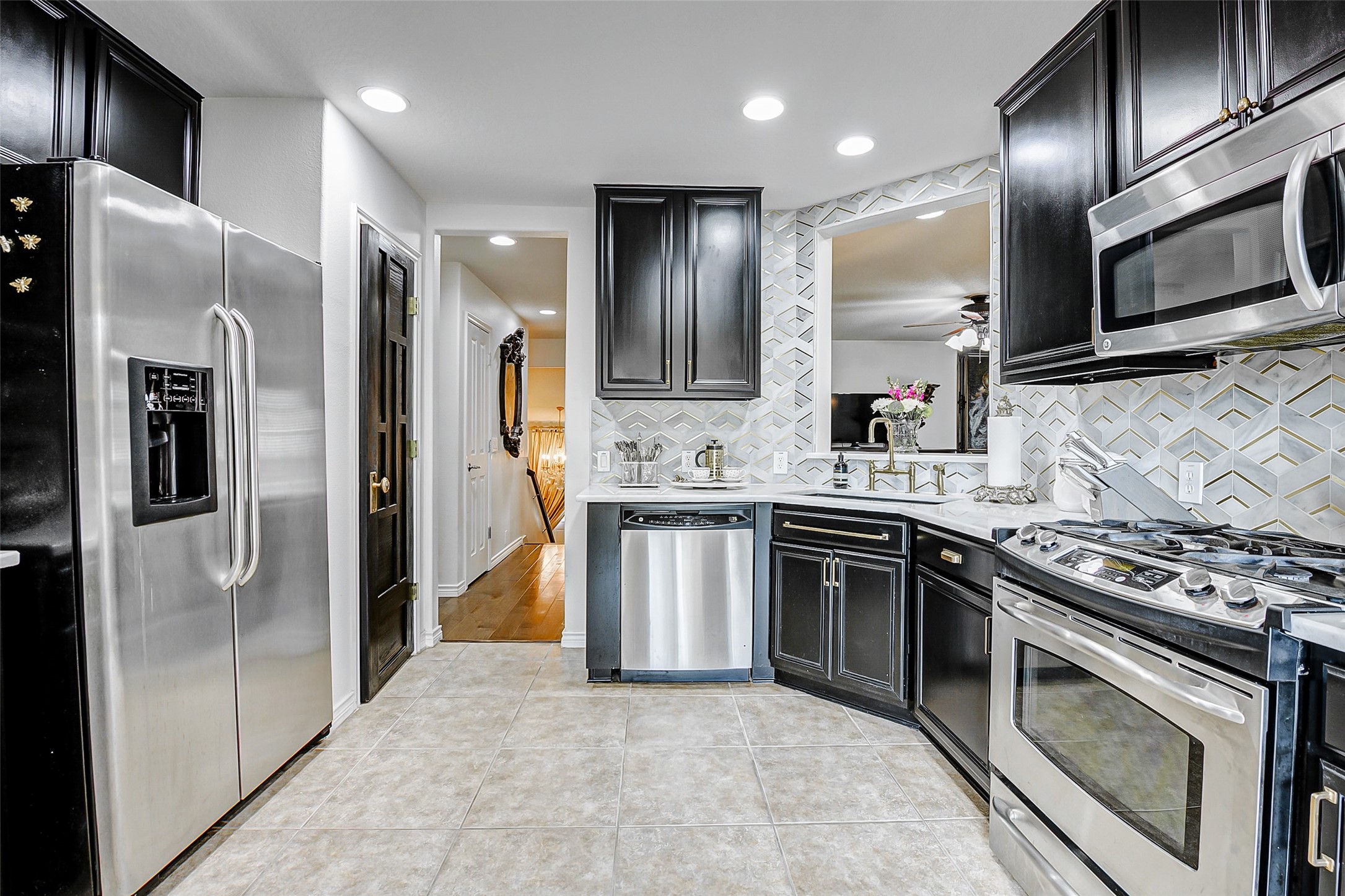 13600 Breton Ridge Street 25b Property Photo 1