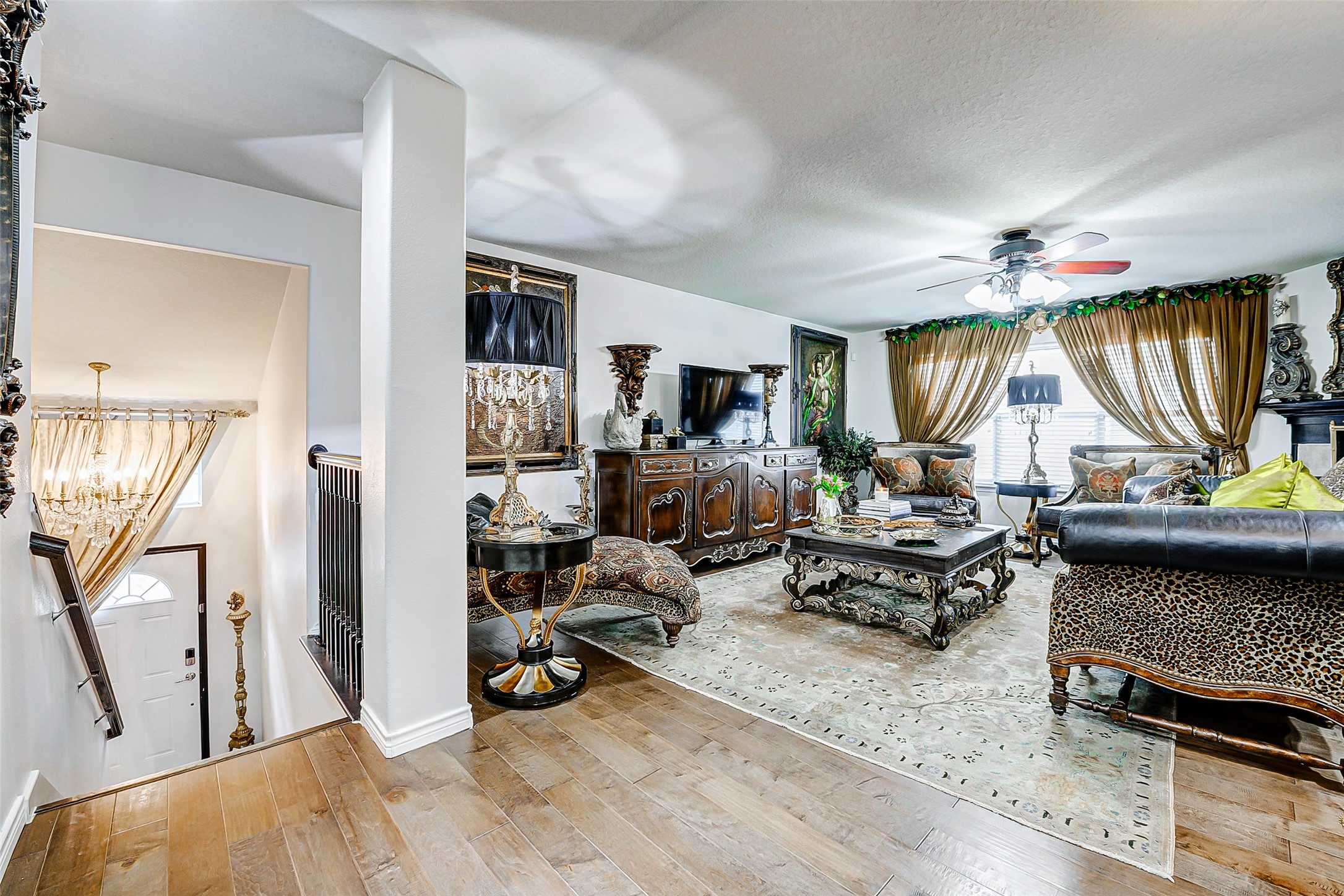 13600 Breton Ridge Street 25b Property Photo 6