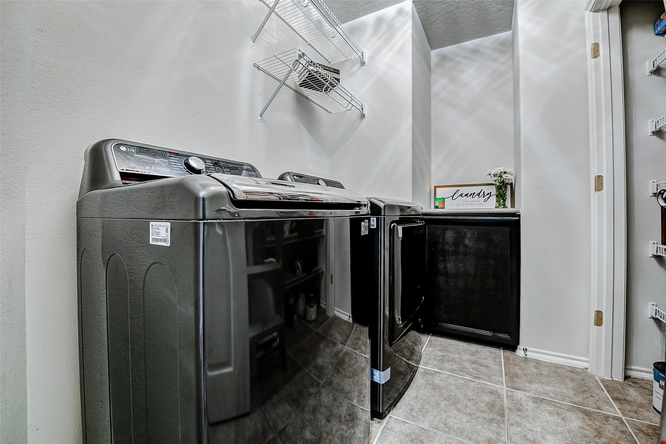 13600 Breton Ridge Street 25b Property Photo 17