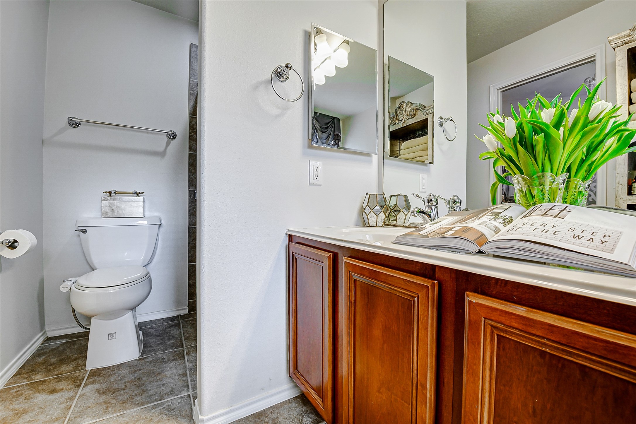 13600 Breton Ridge Street 25b Property Photo 23