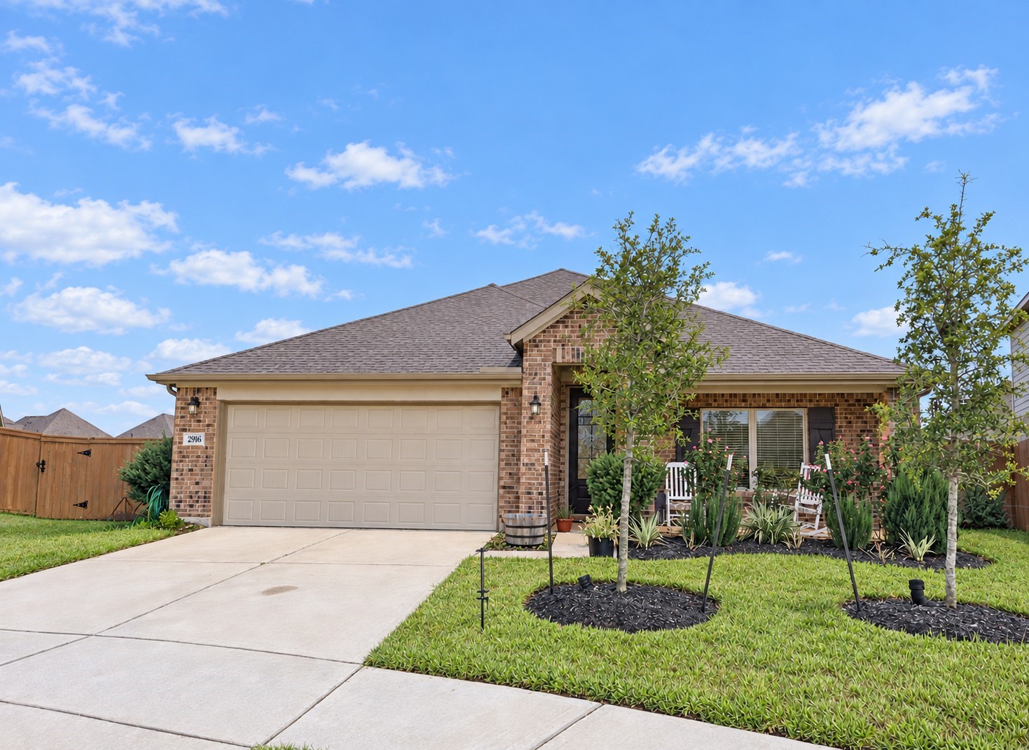 2916 Eden Lake Lane Property Photo 1