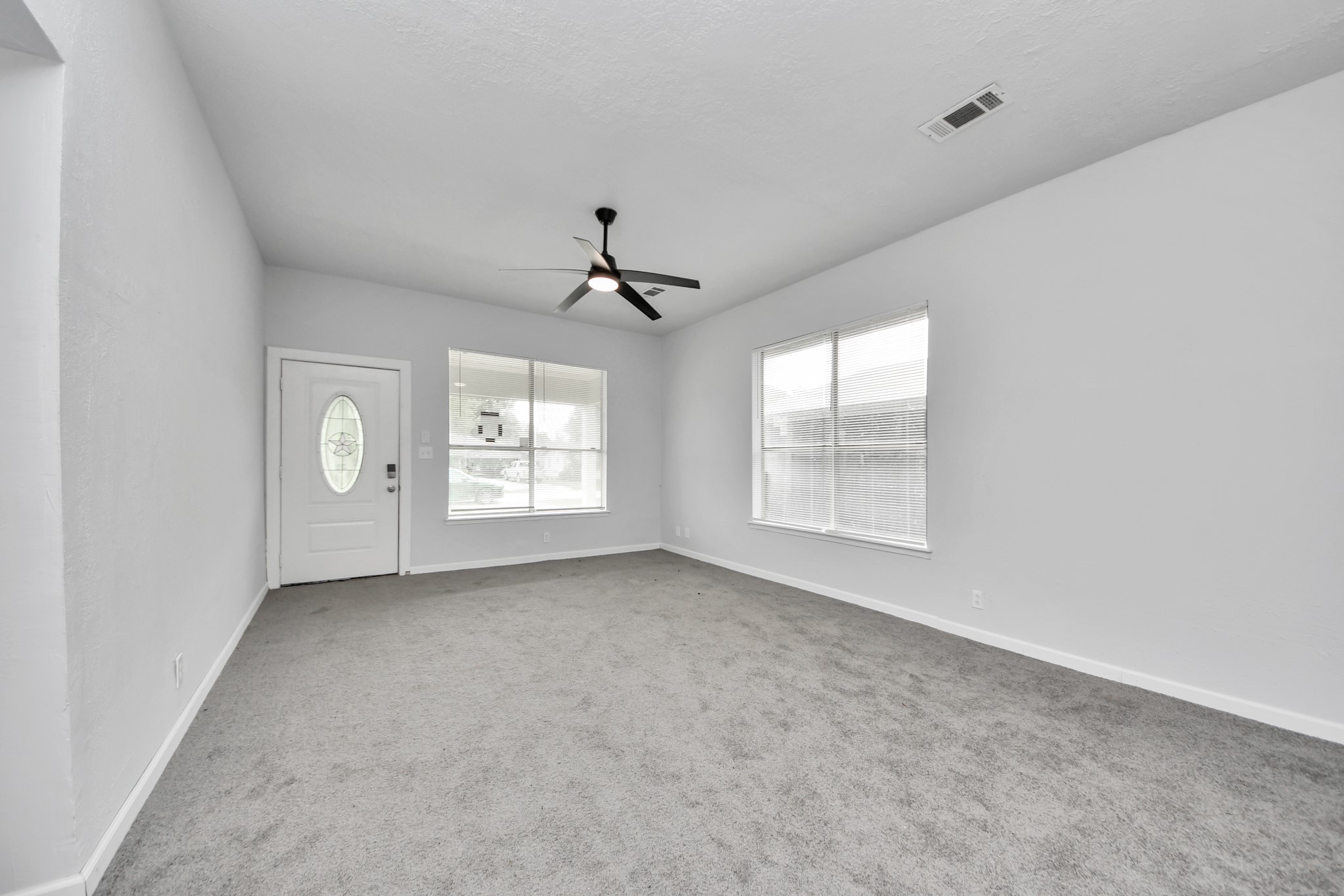 114 N Holmes Street Property Photo 8