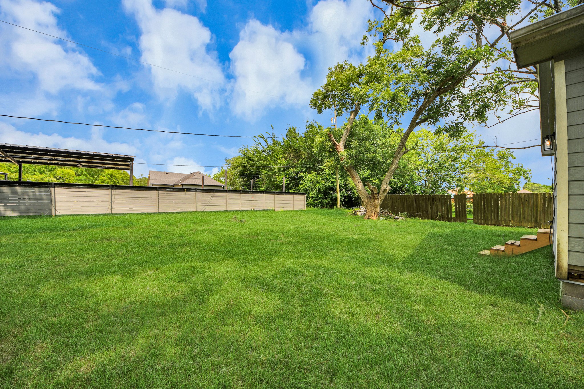 114 N Holmes Street Property Photo 33