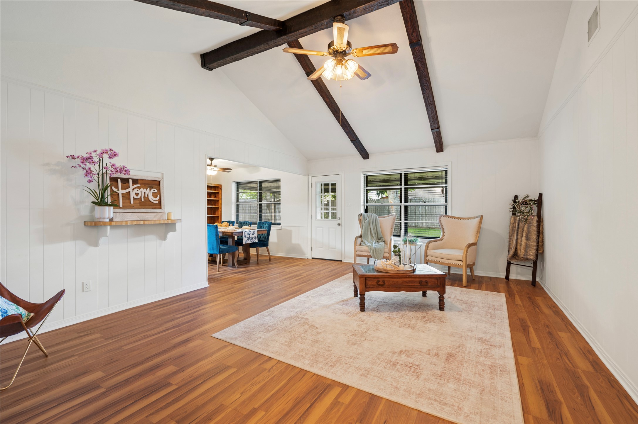 10411 Glenkirk Property Photo 7