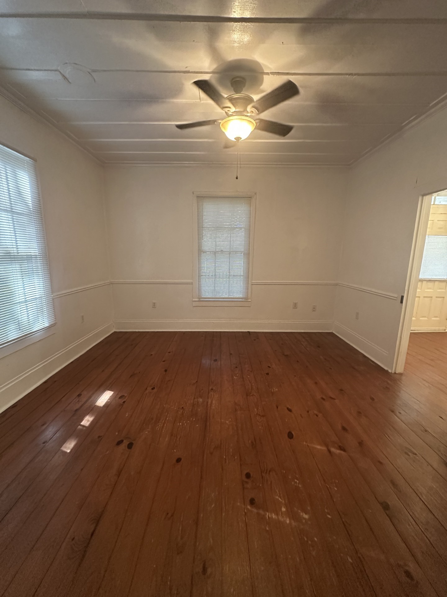 9301 Hwy 290 Property Photo 6