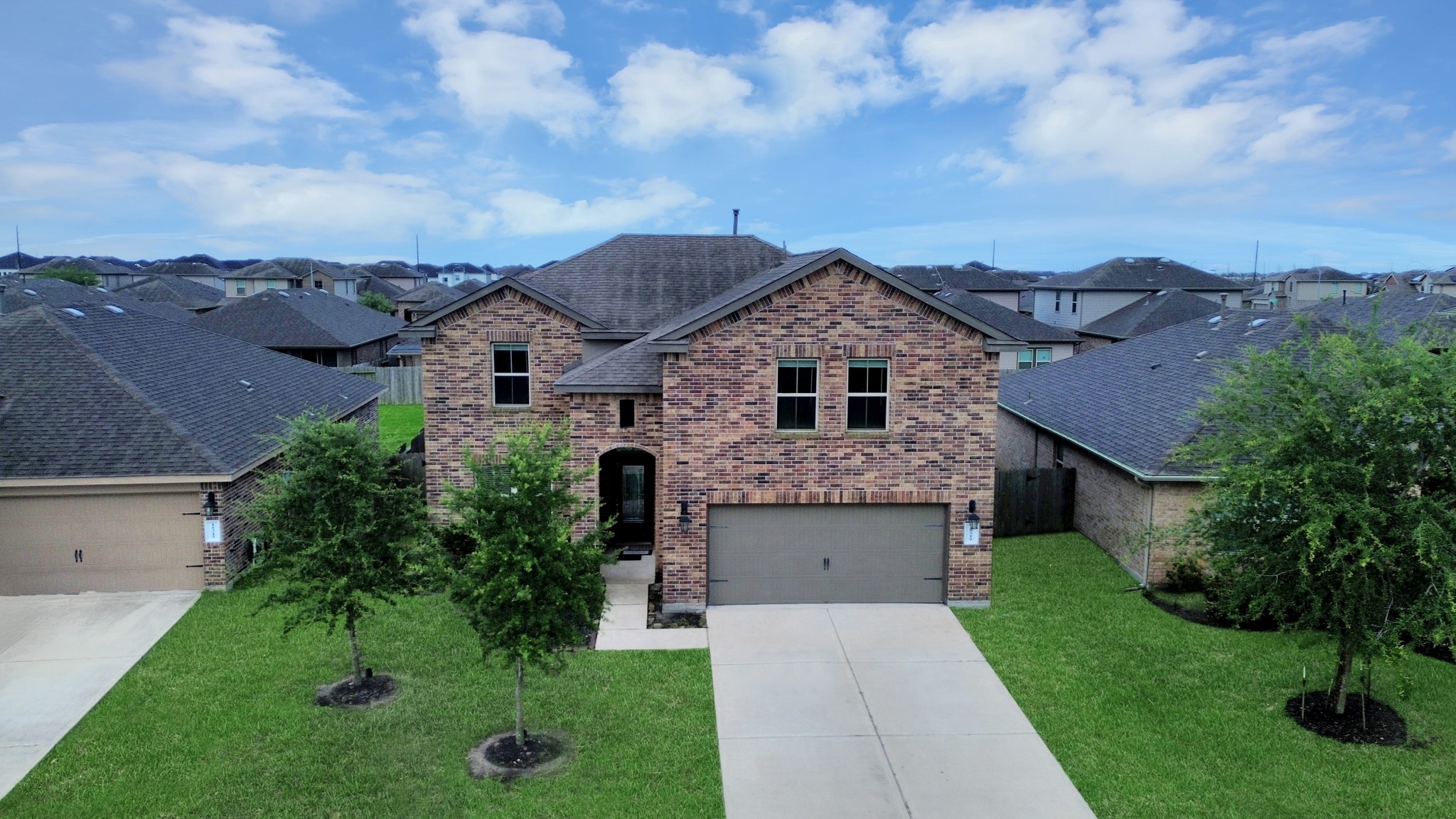 18319 Pin Oak Lake Drive Property Photo 6