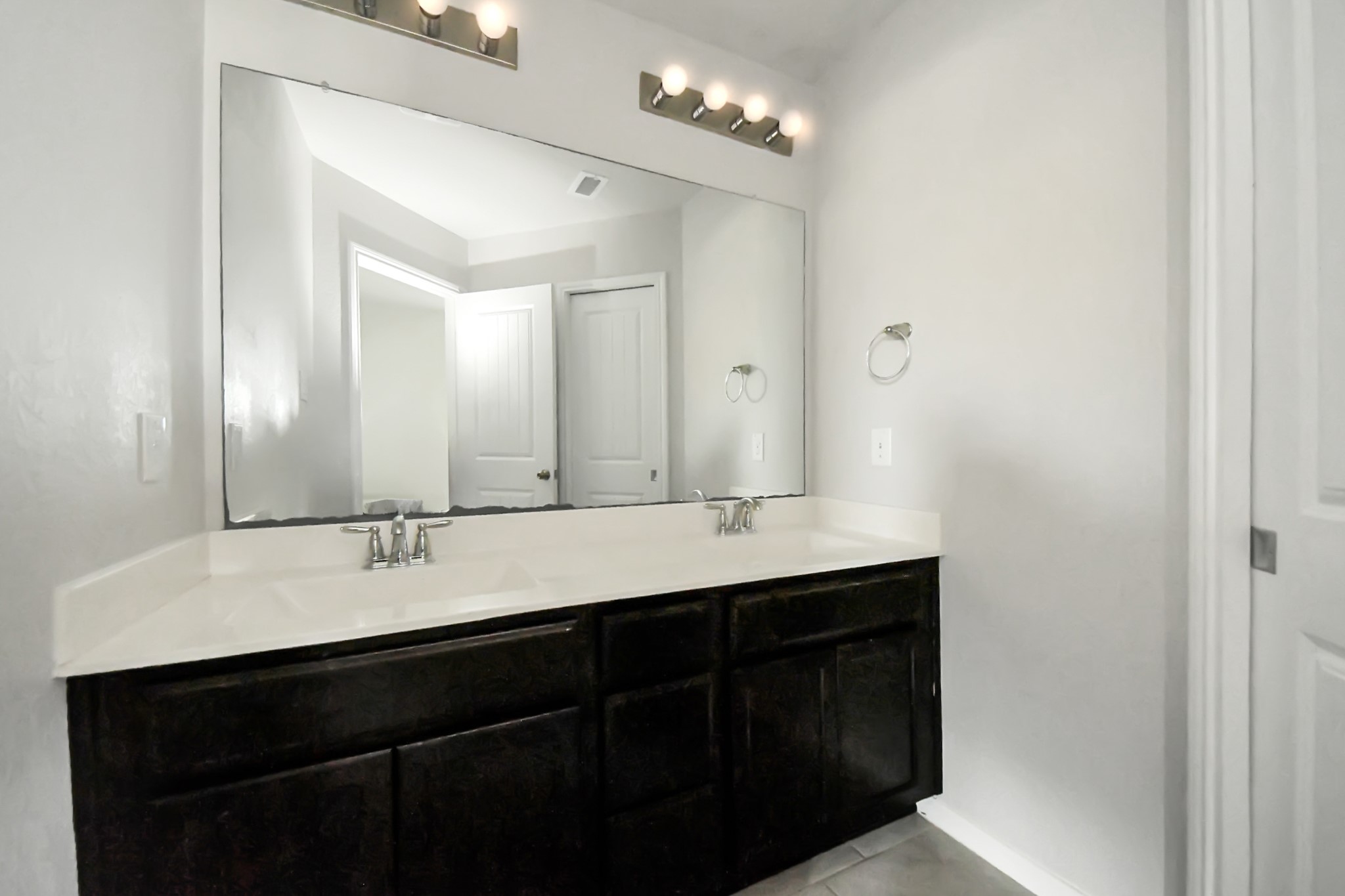 18319 Pin Oak Lake Drive Property Photo 20