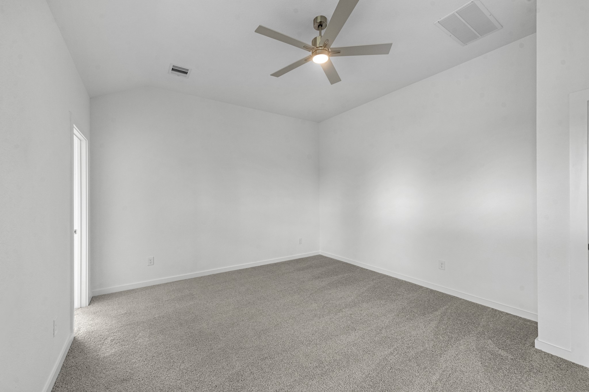 3122 Everwood Trail Property Photo 8