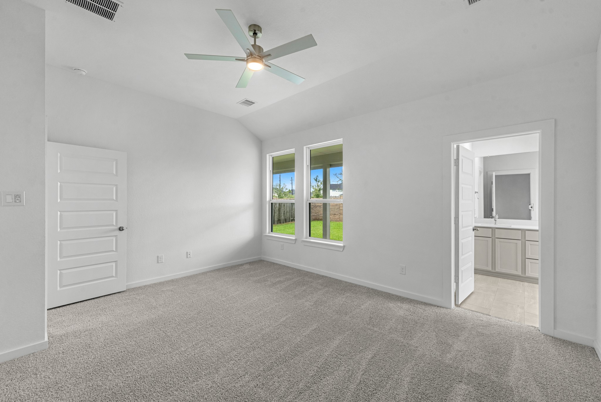 3122 Everwood Trail Property Photo 9
