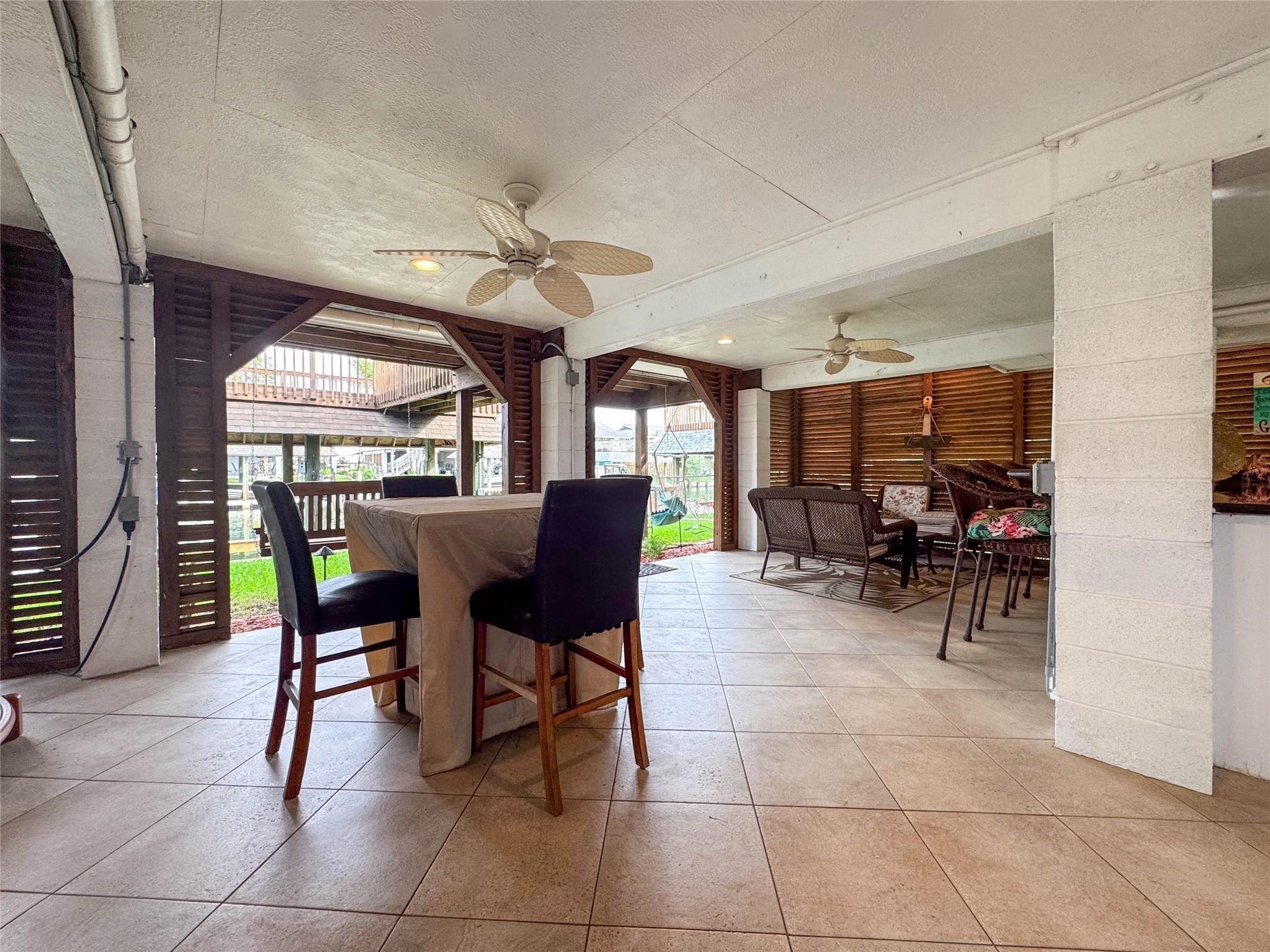 1031 Redfish Street Property Photo 7