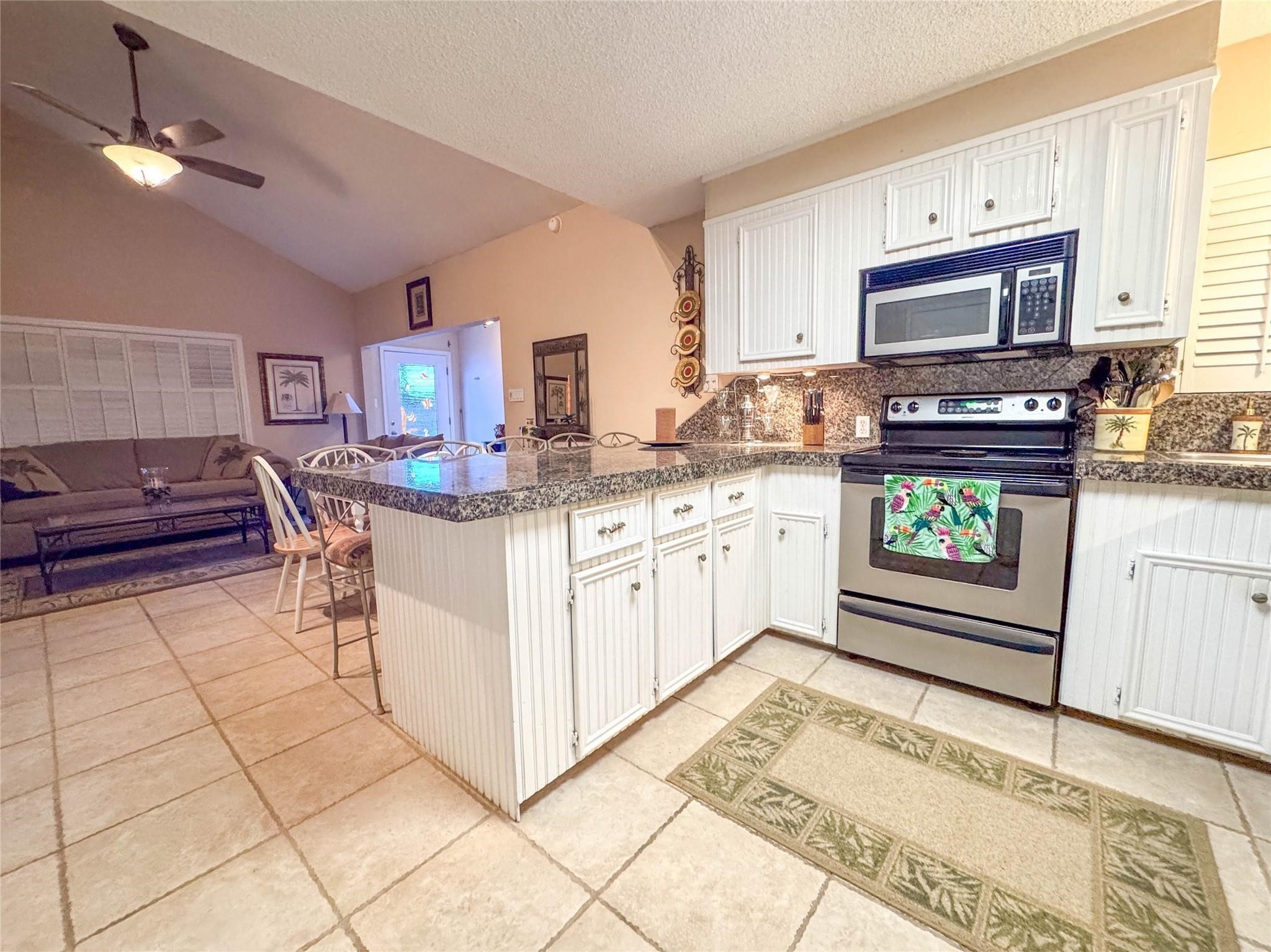 1031 Redfish Street Property Photo 11