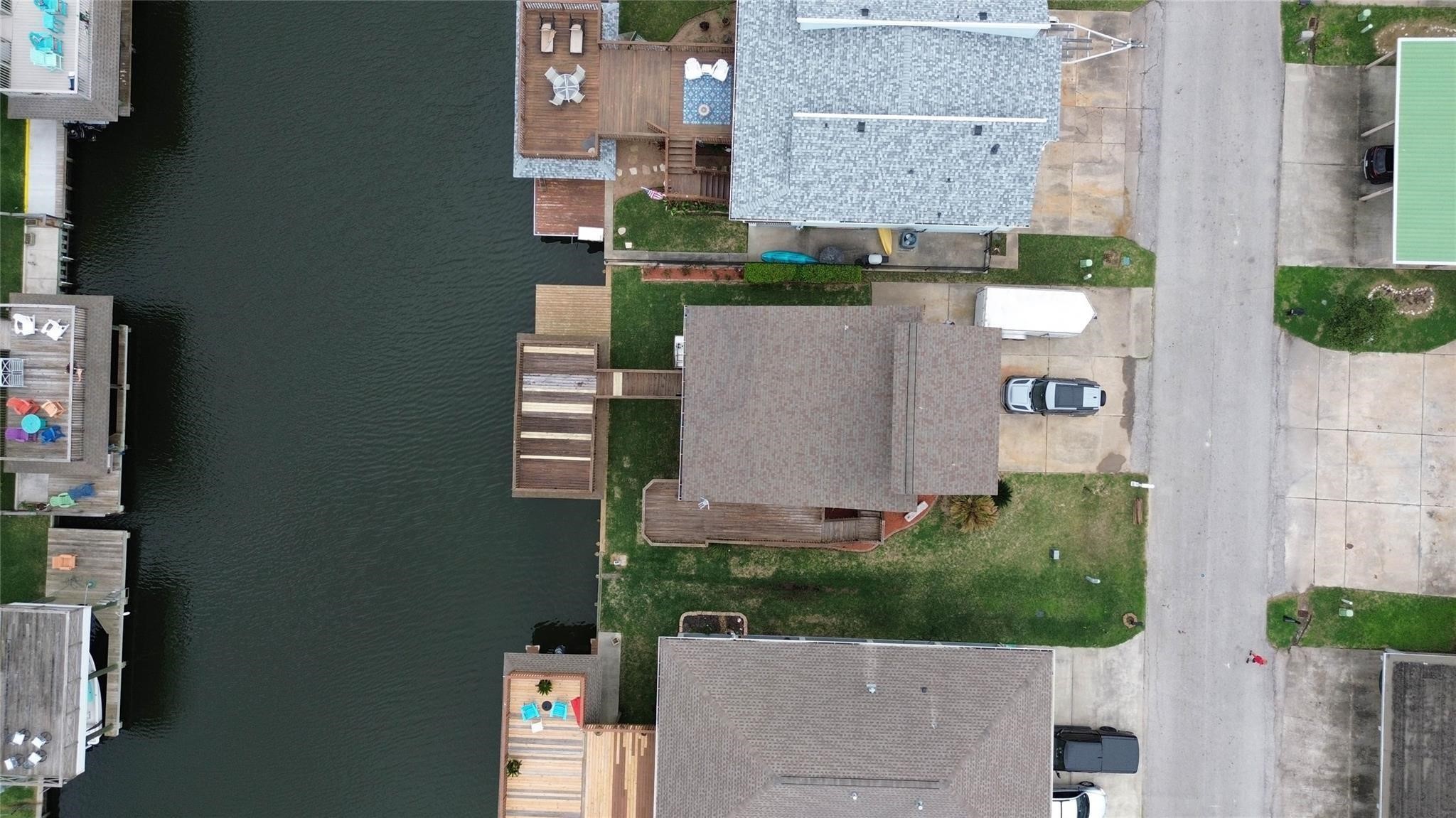 1031 Redfish Street Property Photo 25