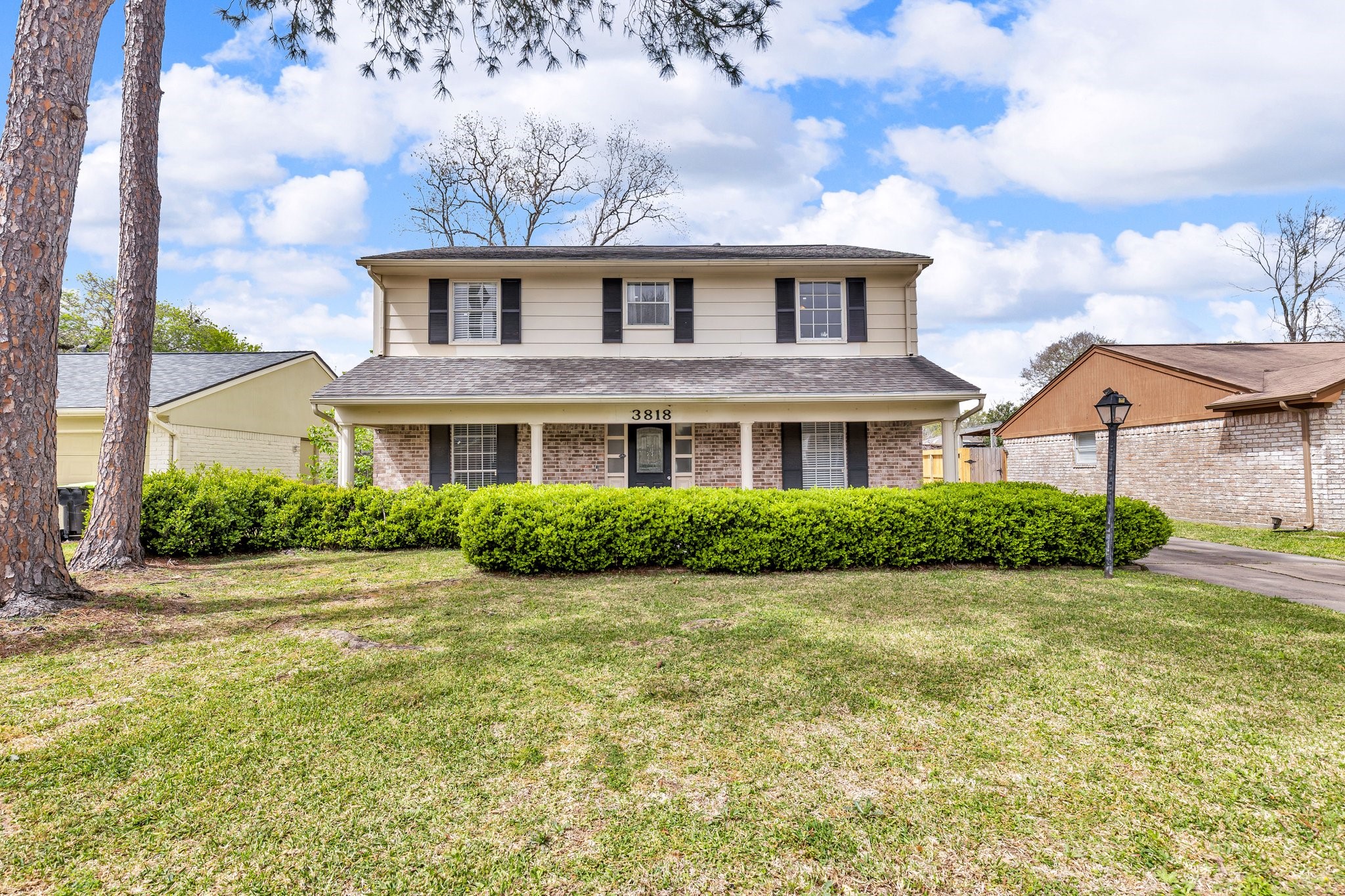 3818 Glen Cove Circle Property Photo